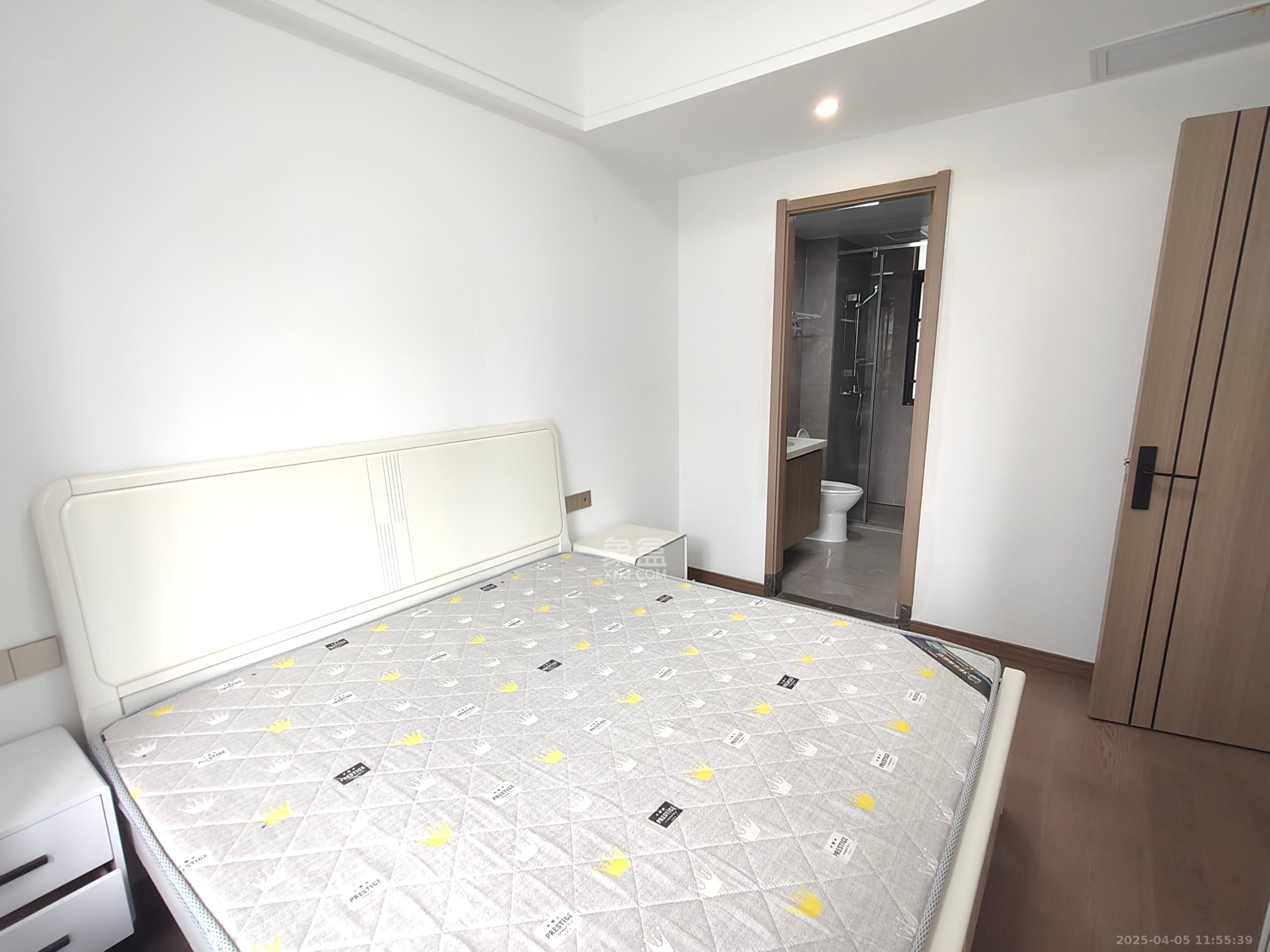 梅溪枫林  3室2厅2卫   3300.00元/月室内图