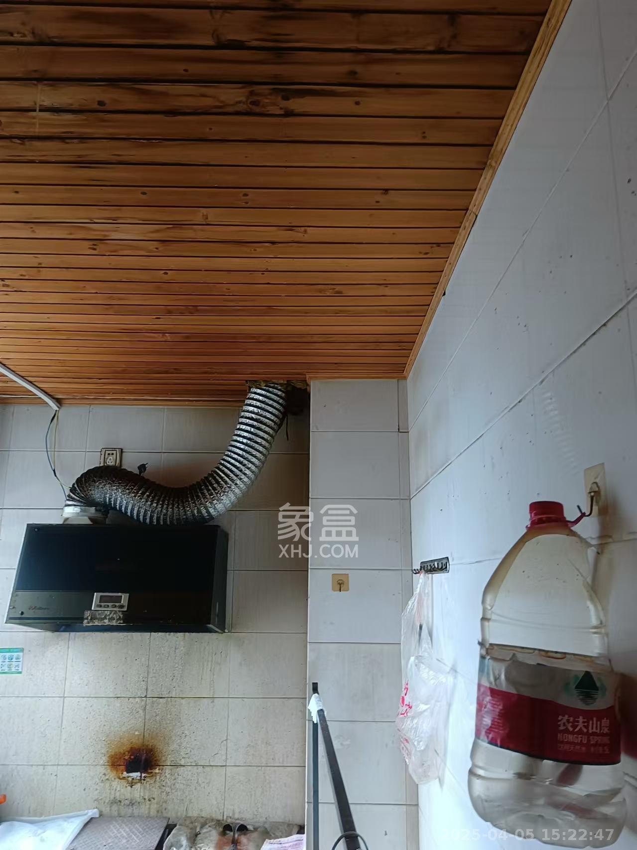 王府井公寓(福源公寓)  4室1厅1卫    5000.0元/月 王府井公寓(福源公寓)  4室1厅1卫    5000.0元/月室内图