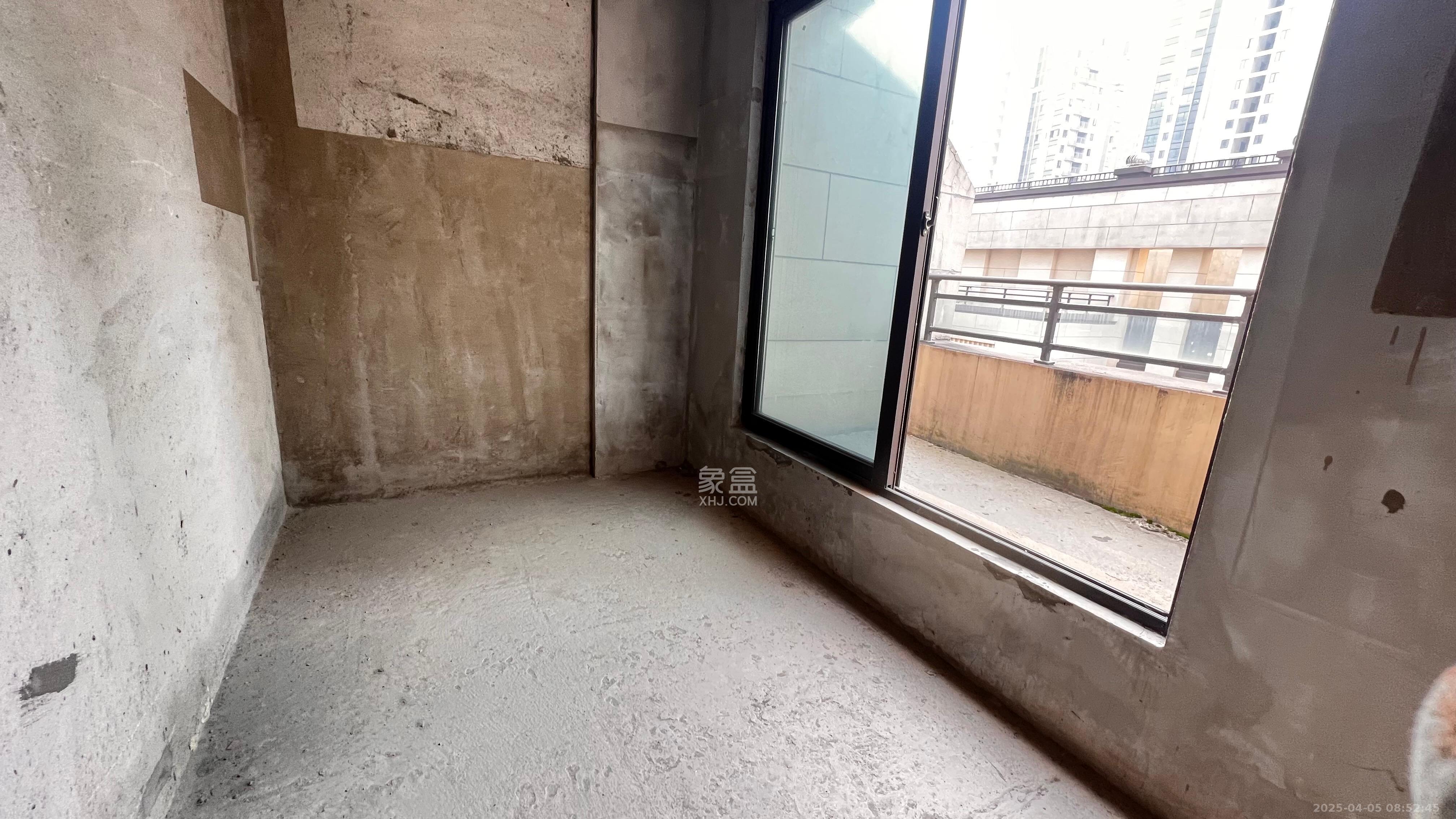 新城璟隽(麓华新城) 3室2厅2卫 105.0万 新城璟隽(麓华新城) 3室2厅2卫 105.0万客厅