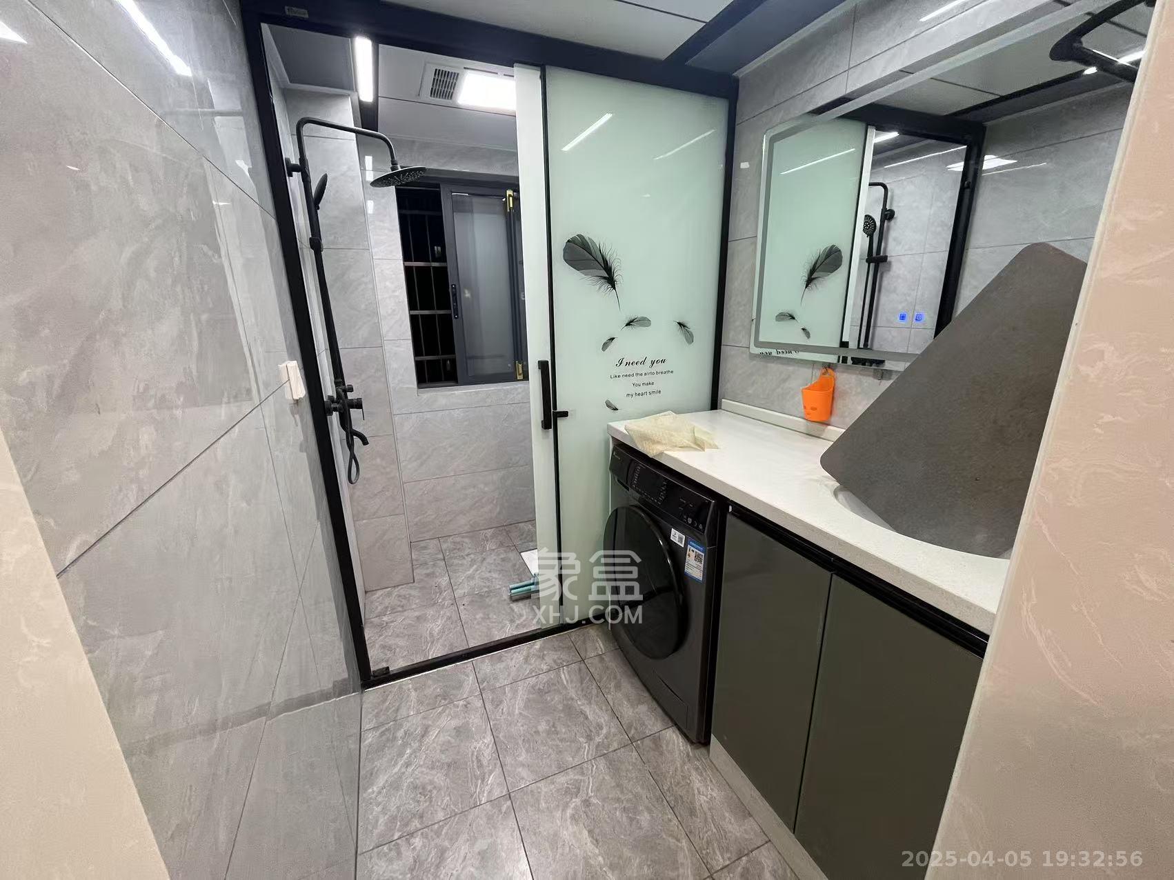 金南家园三期  3室2厅2卫    2900.0元/月室内图