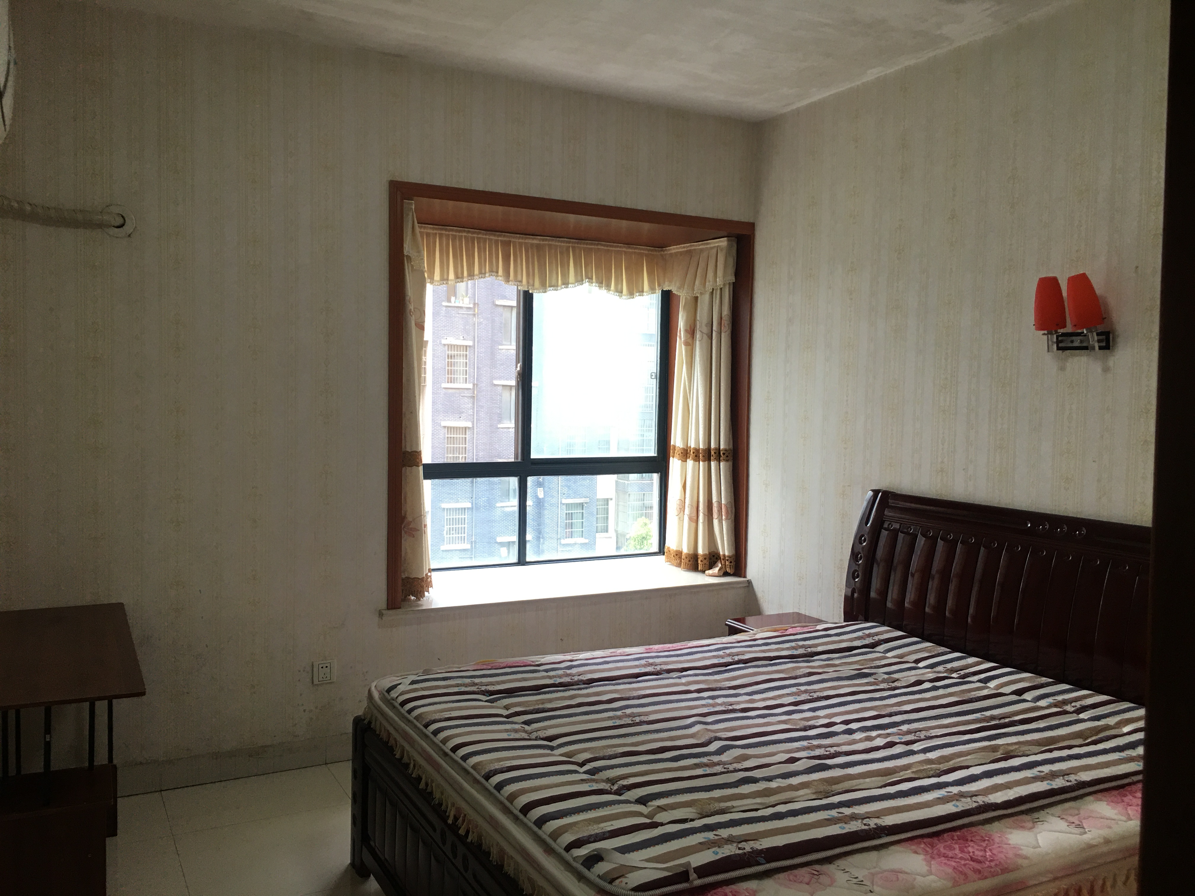 世纪嘉苑 3室2厅2卫 1800.0元/月 世纪嘉苑 3室2厅2卫 1800.0元/月室内图