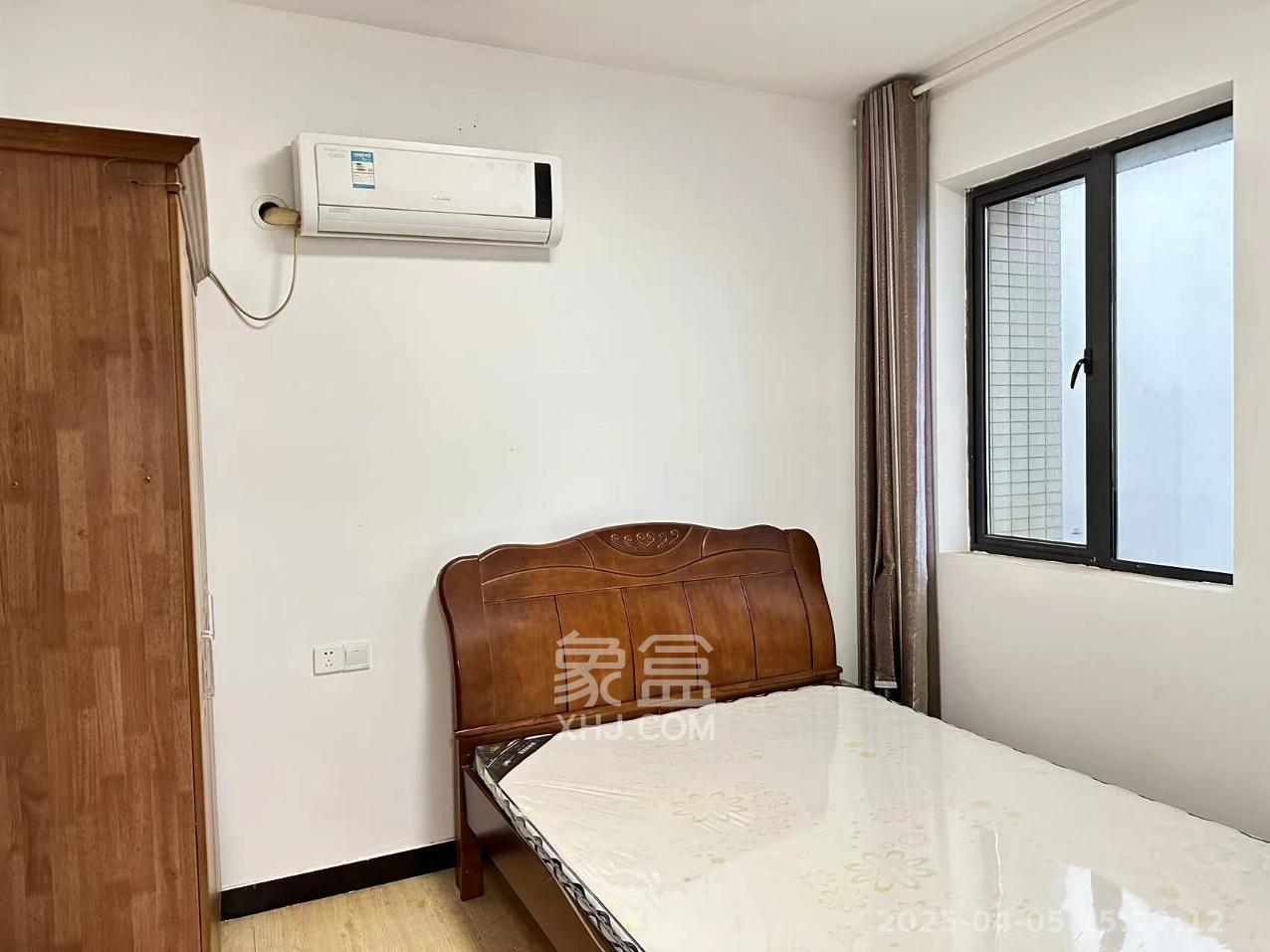 长房半岛蓝湾(观山月) 3室2厅2卫 2200.0元/月 长房半岛蓝湾(观山月) 3室2厅2卫 2200.0元/月室内图