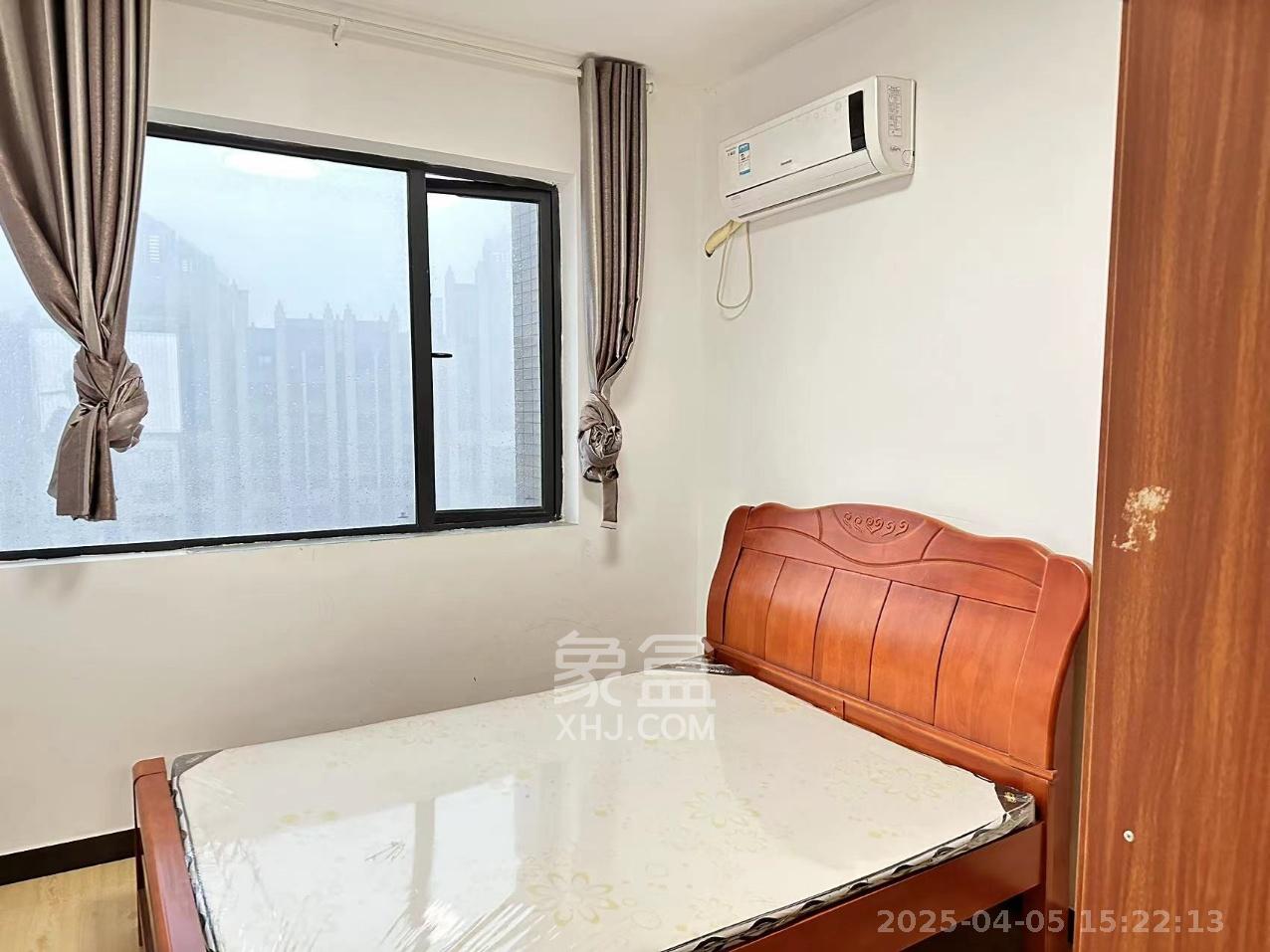 长房半岛蓝湾(观山月) 3室2厅2卫 2200.0元/月 长房半岛蓝湾(观山月) 3室2厅2卫 2200.0元/月室内图