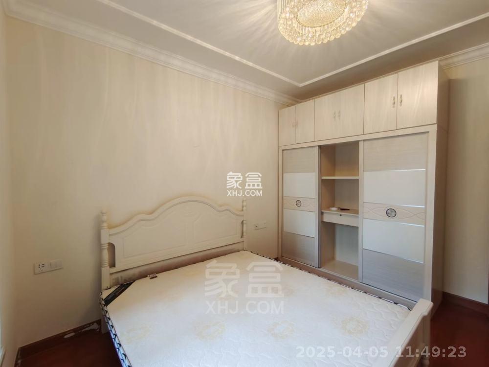 恒大华府 3室2厅1卫 1600.0元/月 恒大华府 3室2厅1卫 1600.0元/月室内图