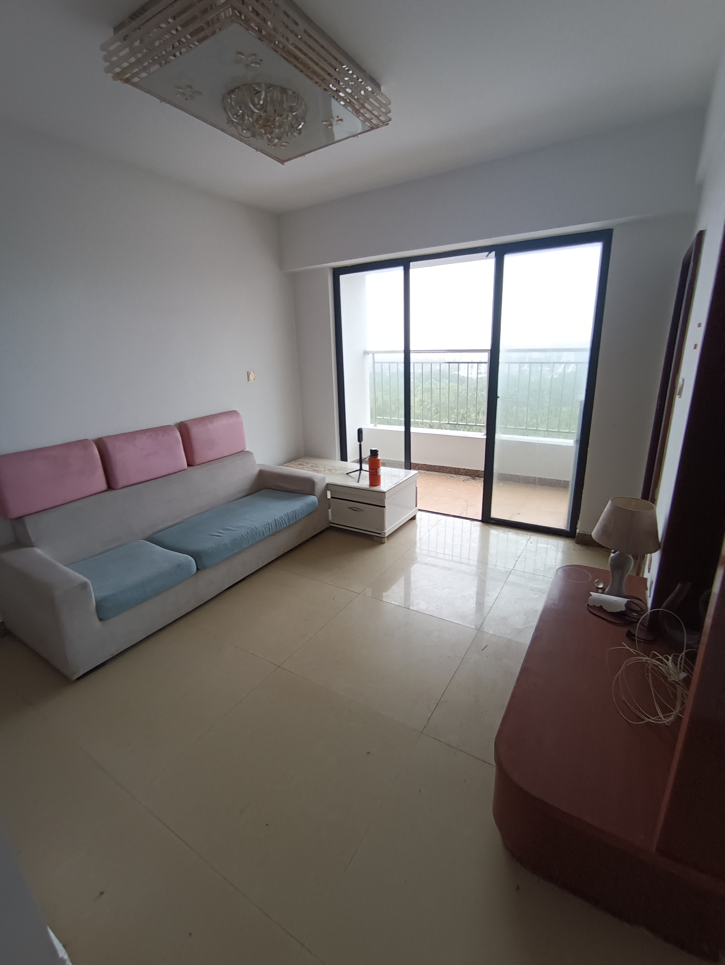 花开四季连锁酒店 1室1厅1卫 80.0万 花开四季连锁酒店 1室1厅1卫 80.0万客厅