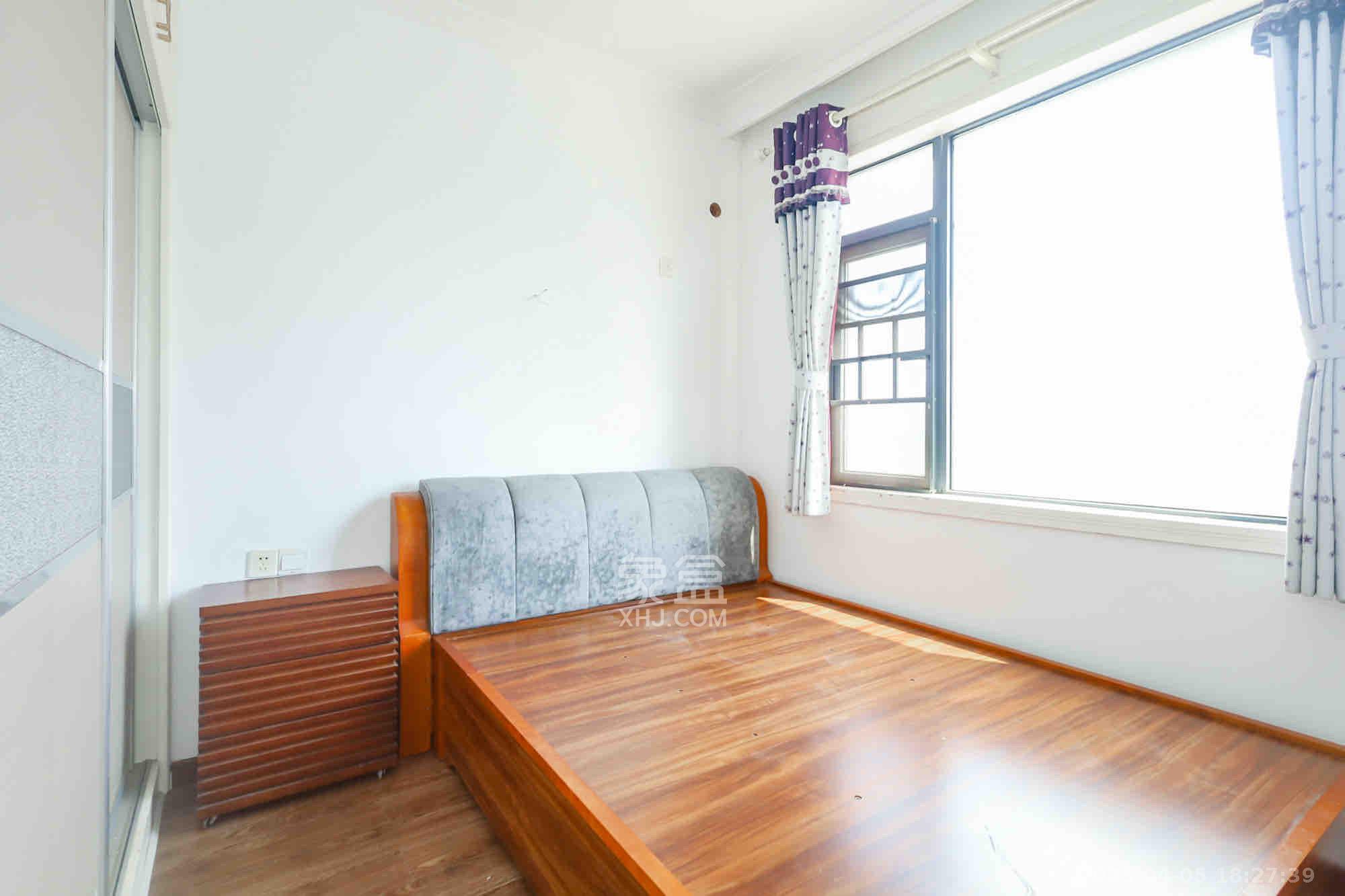 金科东方大院三四期 3室2厅2卫 2700.0元/月 金科东方大院三四期 3室2厅2卫 2700.0元/月室内图