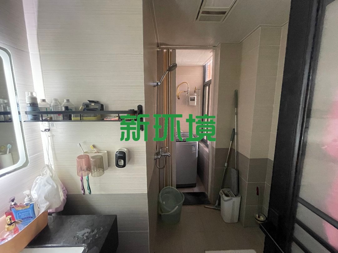 丽景天下一期  2室2厅1卫   49.80万客厅