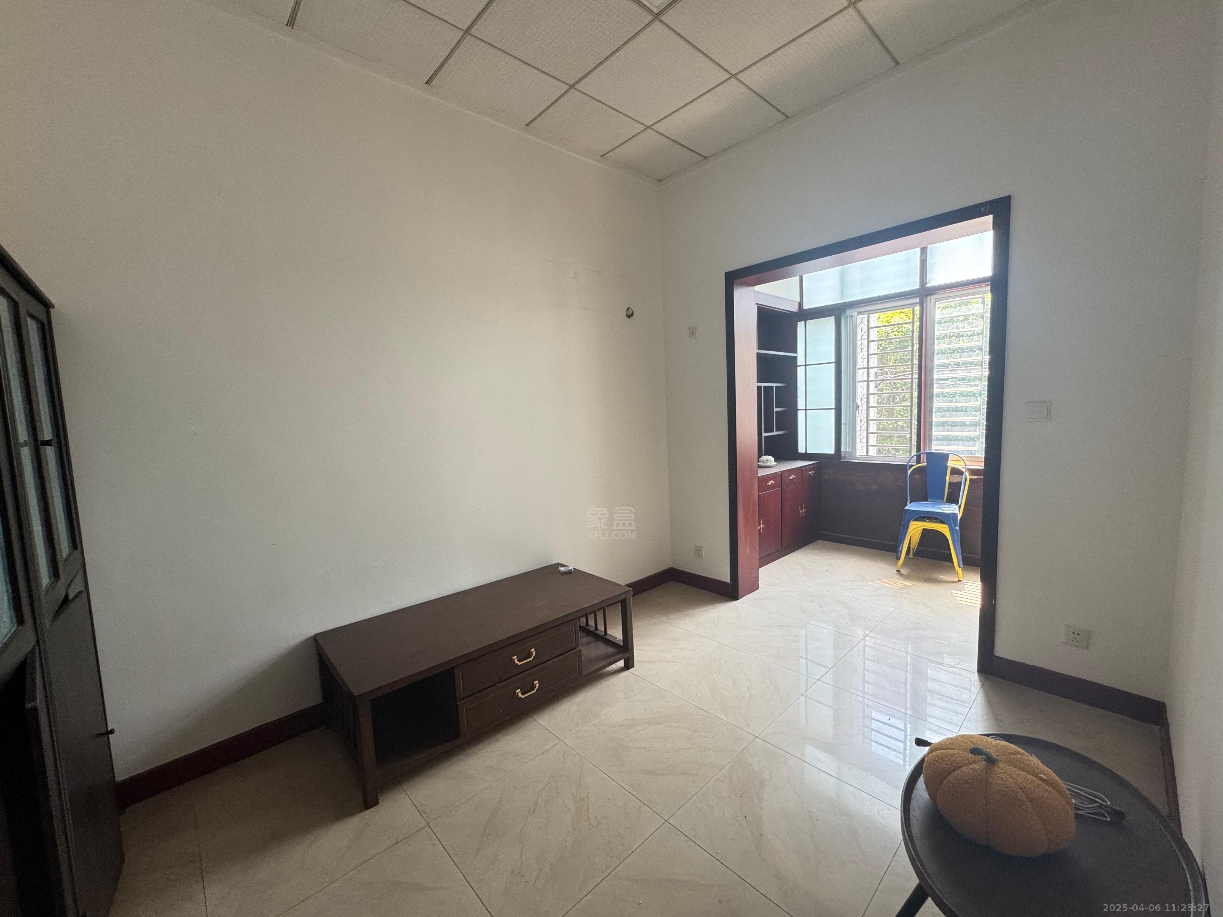 金锦花园 10室2厅3卫 5000.0元/月 金锦花园 10室2厅3卫 5000.0元/月室内图