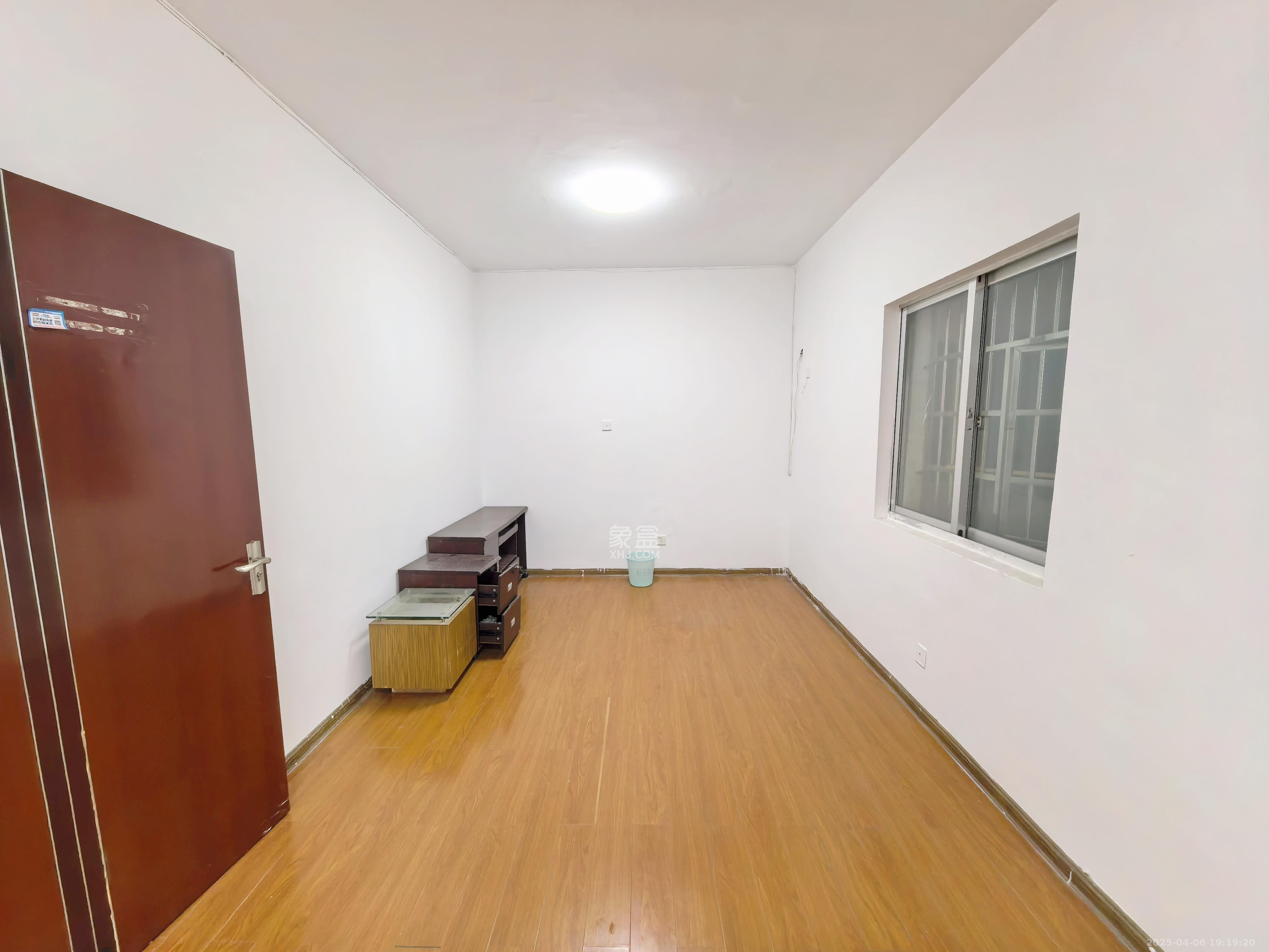 华菱新城地标 2室1厅1卫 1600.0元/月 华菱新城地标 2室1厅1卫 1600.0元/月室内图