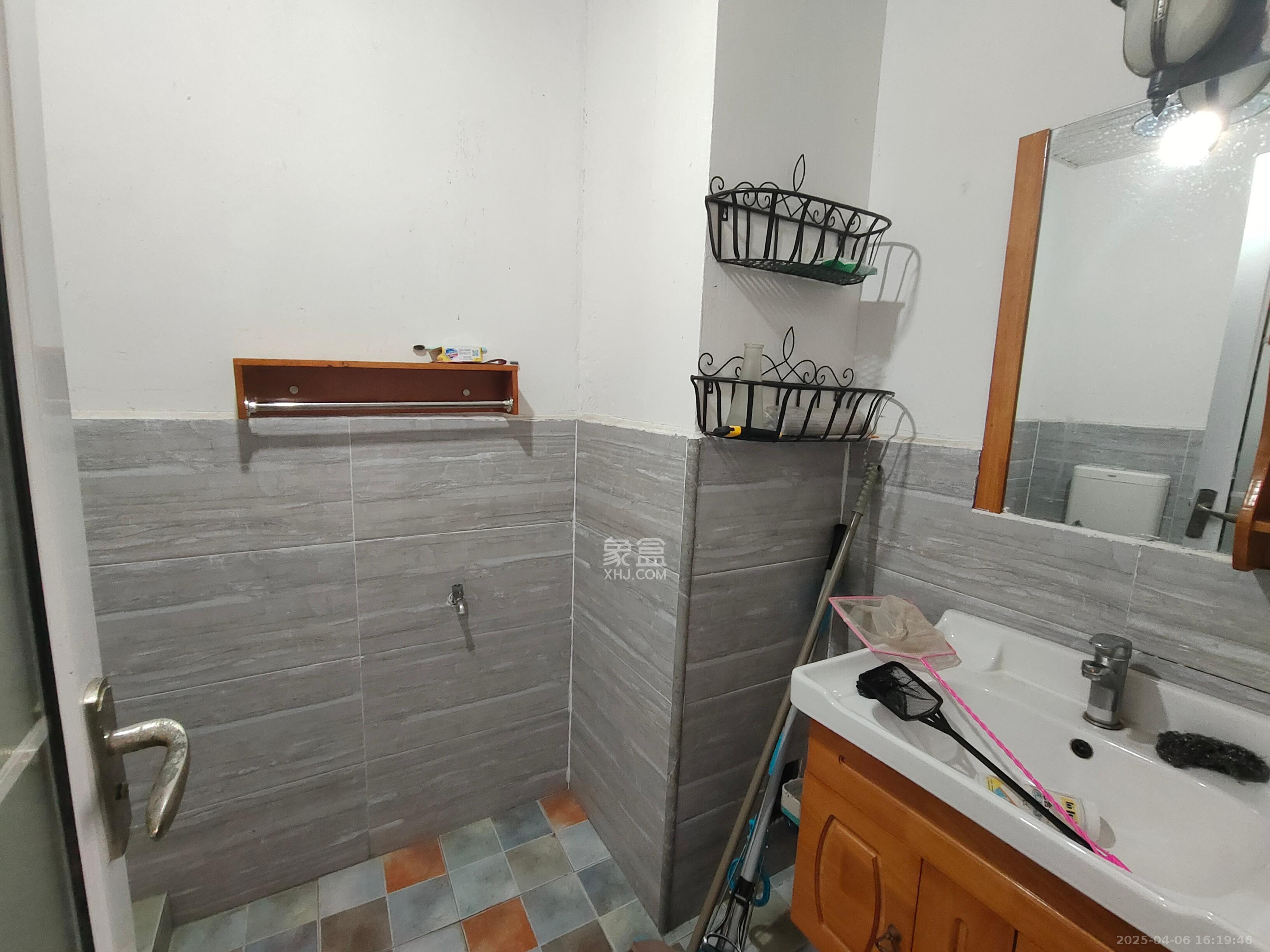 长房时代城 1室1厅1卫 2000.0元/月 长房时代城 1室1厅1卫 2000.0元/月室内图