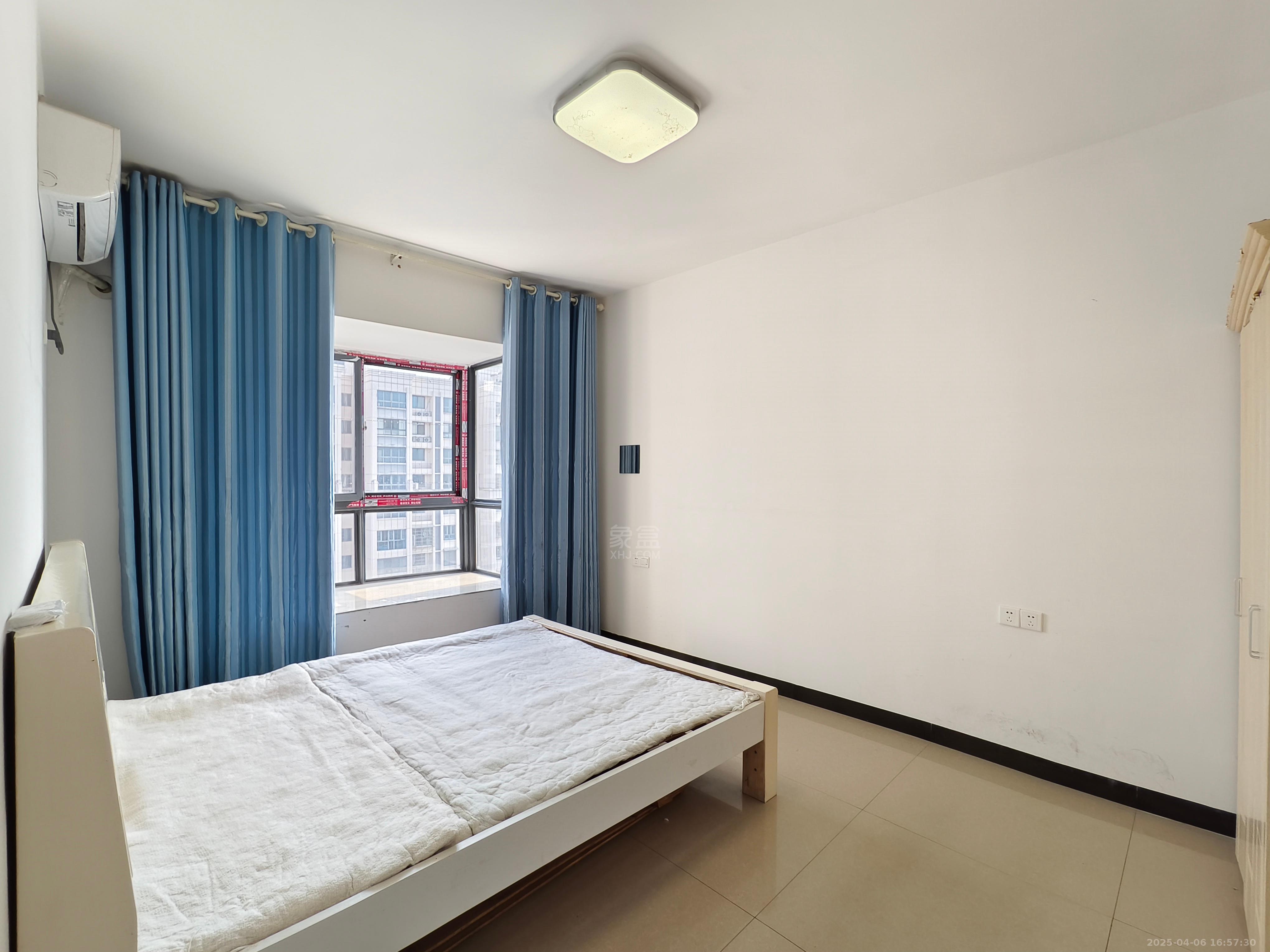 西郡佳园 3室2厅1卫 1500.0元/月 西郡佳园 3室2厅1卫 1500.0元/月室内图