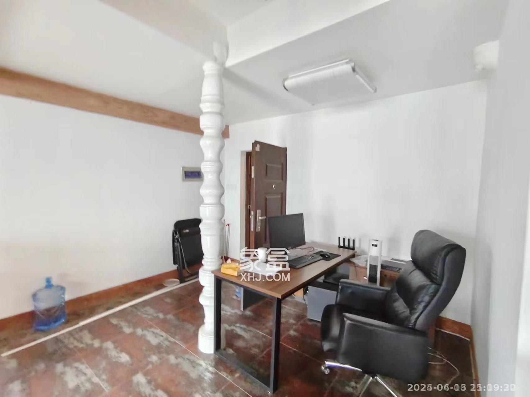 麓谷明珠  1室1厅1卫    4000.0元/月 麓谷明珠  1室1厅1卫    4000.0元/月室内图