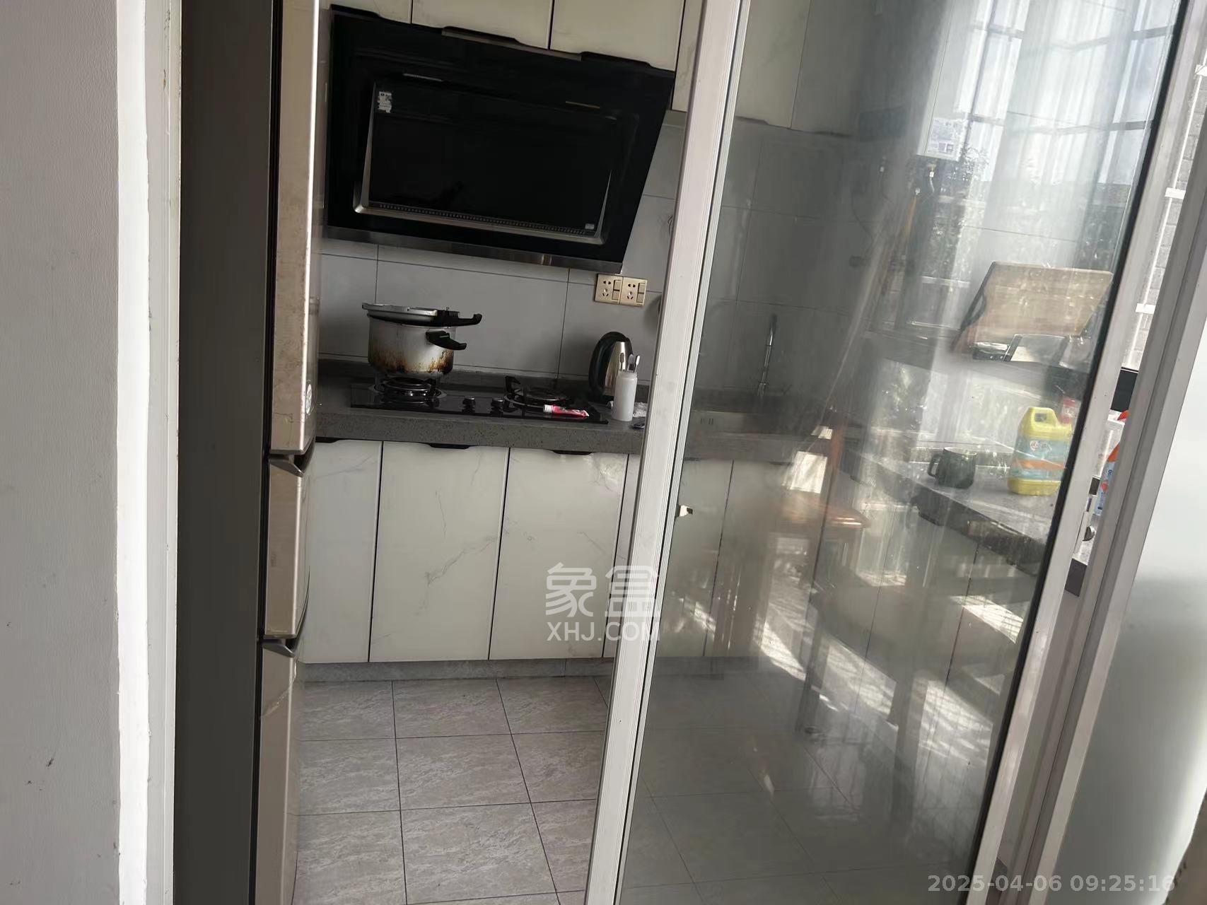 堤亚纳湾(深业沙河城) 1室0厅1卫 1300.0元/月 堤亚纳湾(深业沙河城) 1室0厅1卫 1300.0元/月室内图