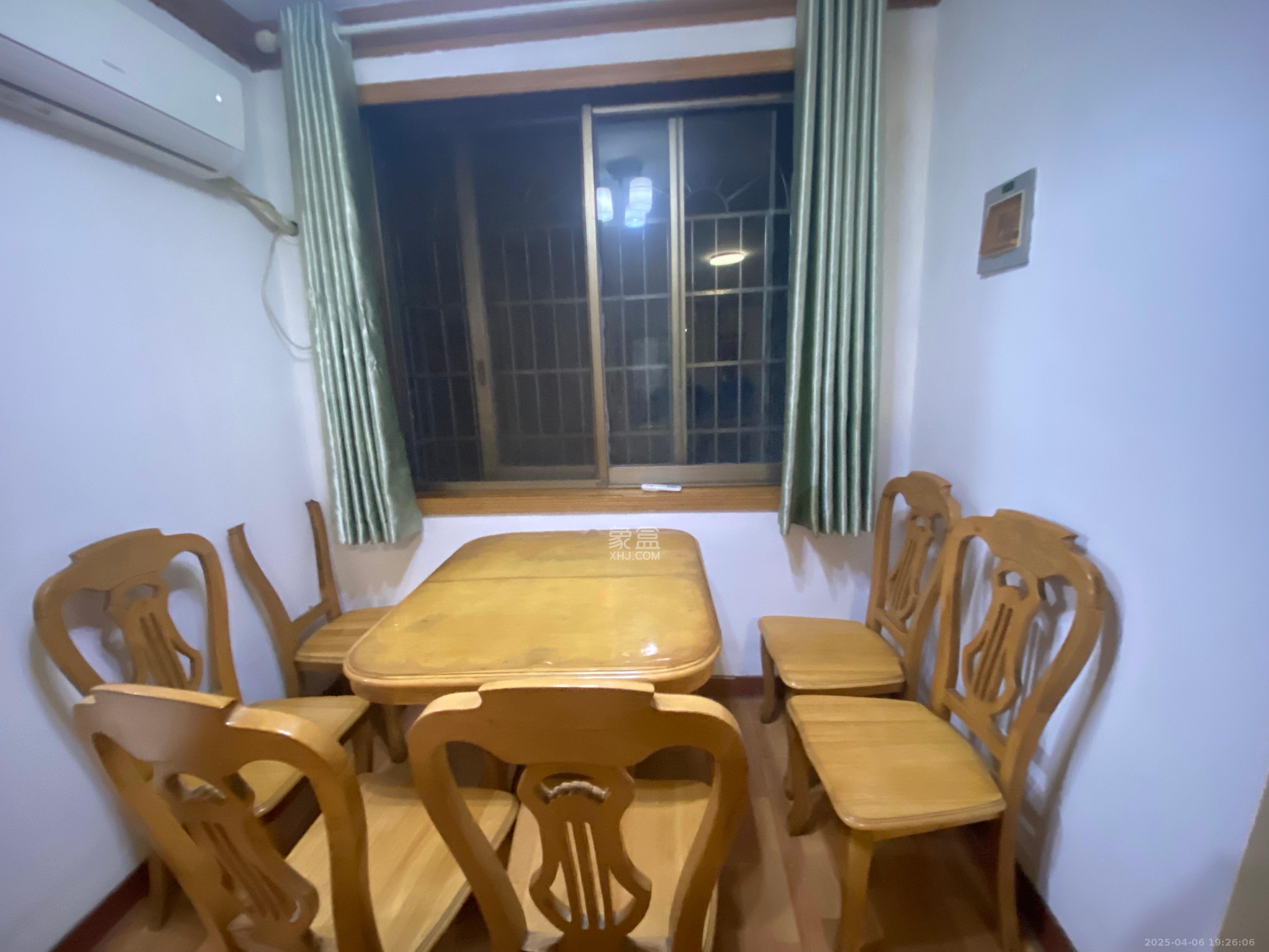 向东园社区(国税局宿舍) 3室2厅1卫 2000.0元/月 向东园社区(国税局宿舍) 3室2厅1卫 2000.0元/月室内图