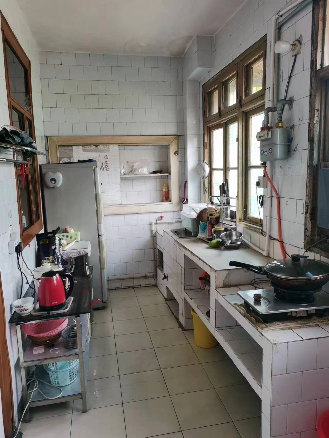 区公安局家属楼 2室1厅1卫 800.0元/月 区公安局家属楼 2室1厅1卫 800.0元/月室内图