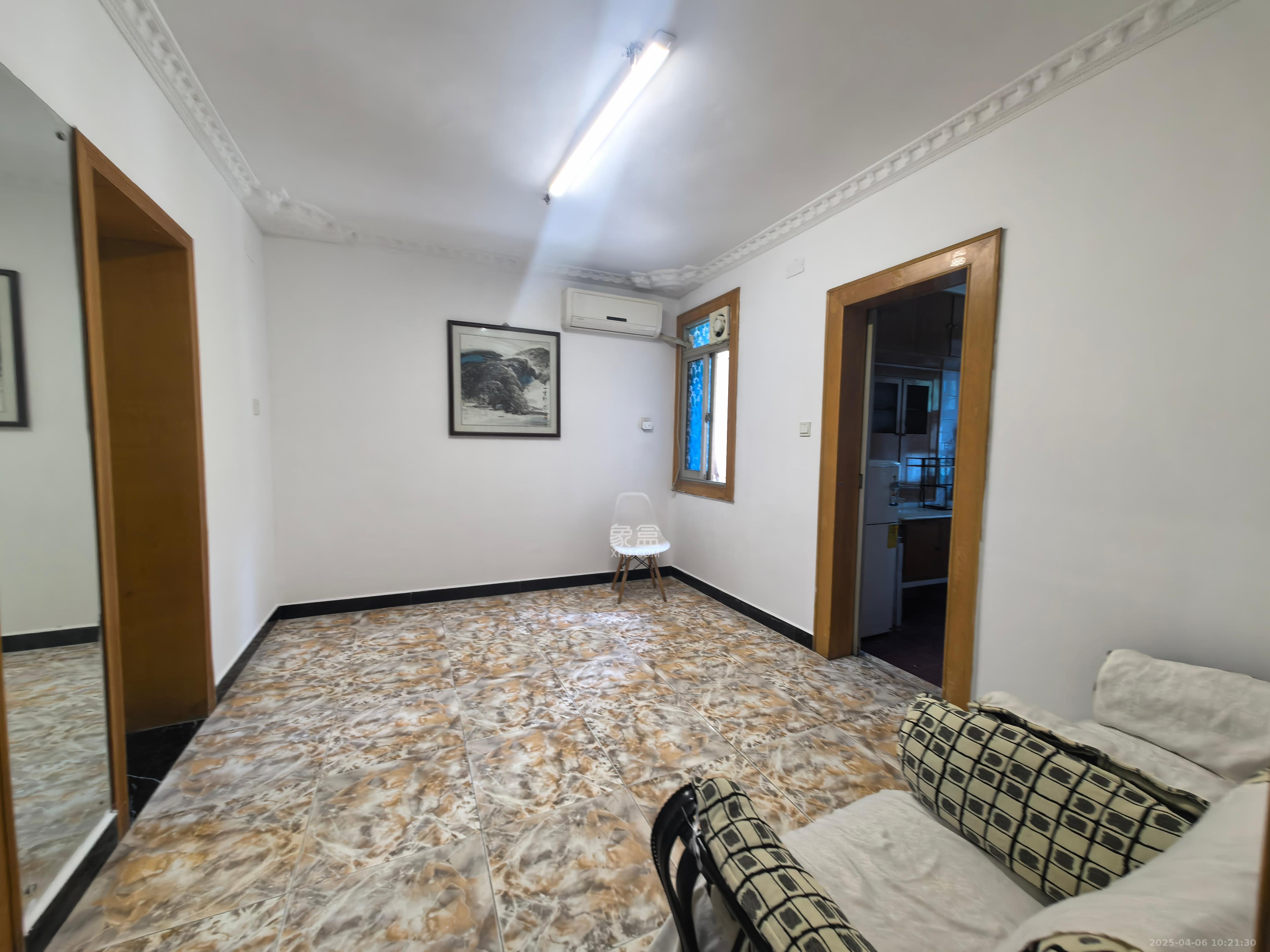 阀门厂宿舍  2室1厅1卫    1400.0元/月 阀门厂宿舍  2室1厅1卫    1400.0元/月