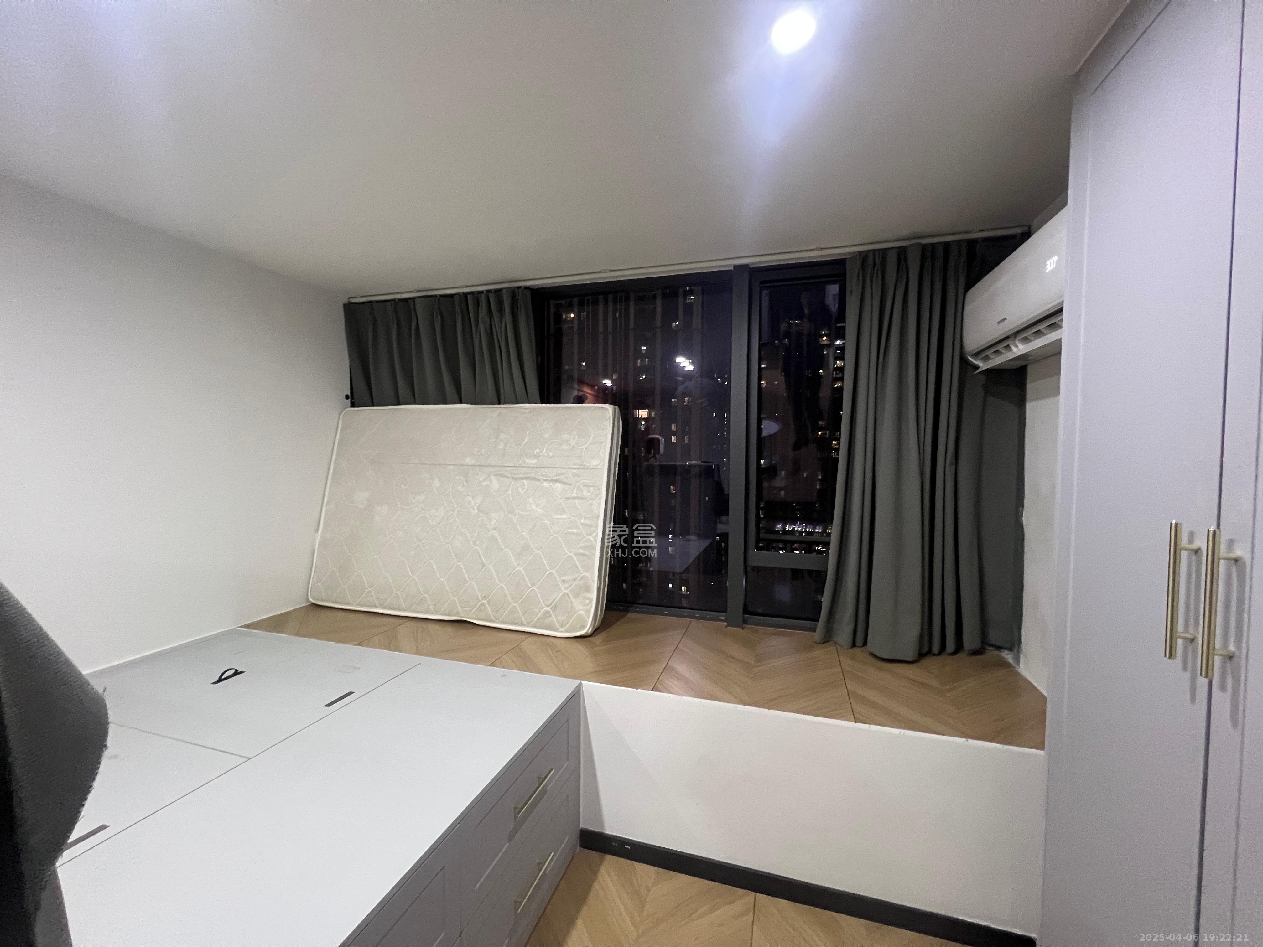 龙湖铂金岛  1室1厅1卫    1500.0元/月 龙湖铂金岛  1室1厅1卫    1500.0元/月室内图