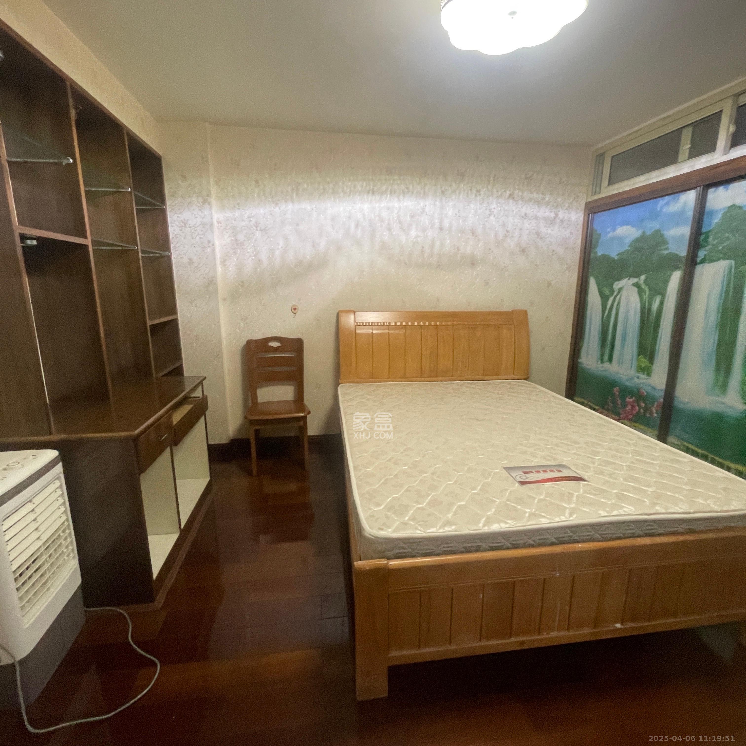 宏景名厦  3室1厅2卫   3100.00元/月室内图