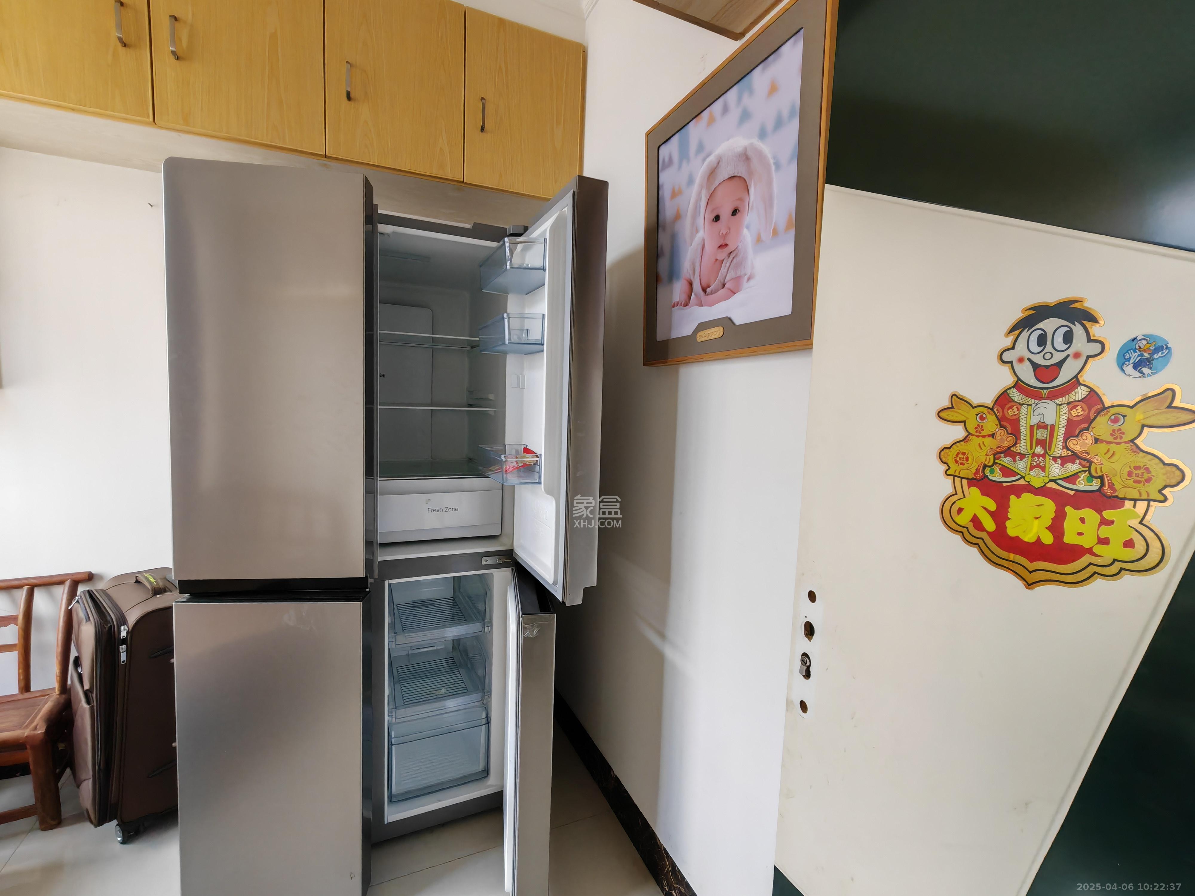 佳美紫郡  3室2厅2卫   1900.00元/月室内图