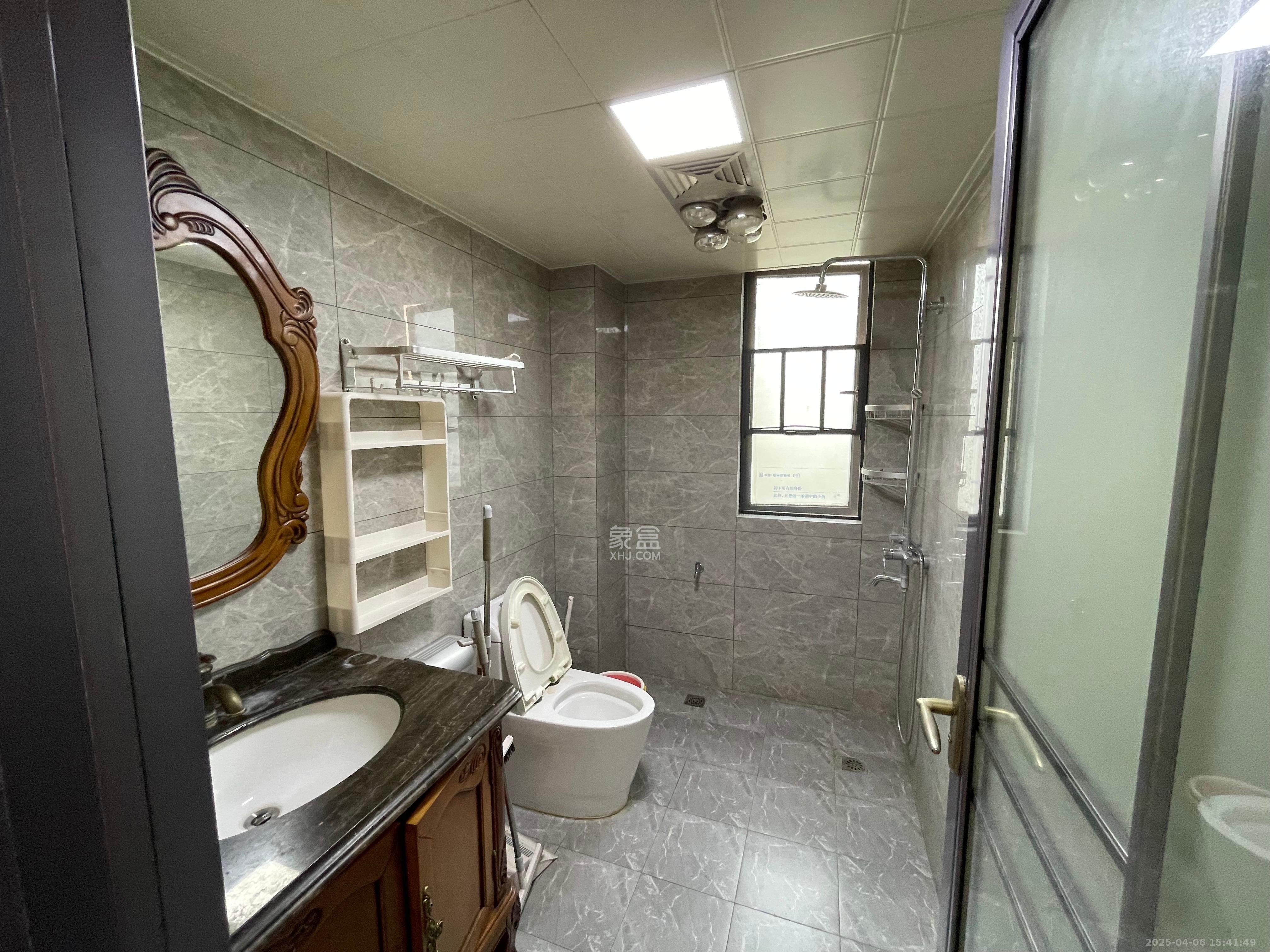 中海梅溪湖壹号 3室2厅2卫 3000.0元/月 中海梅溪湖壹号 3室2厅2卫 3000.0元/月室内图