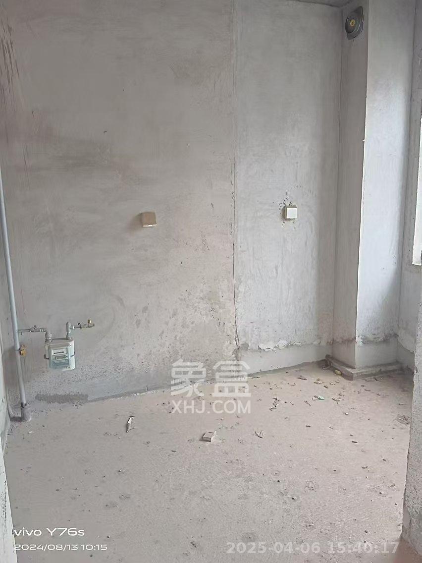 和美星城  4室2厅2卫    1200.0元/月 和美星城  4室2厅2卫    1200.0元/月室内图