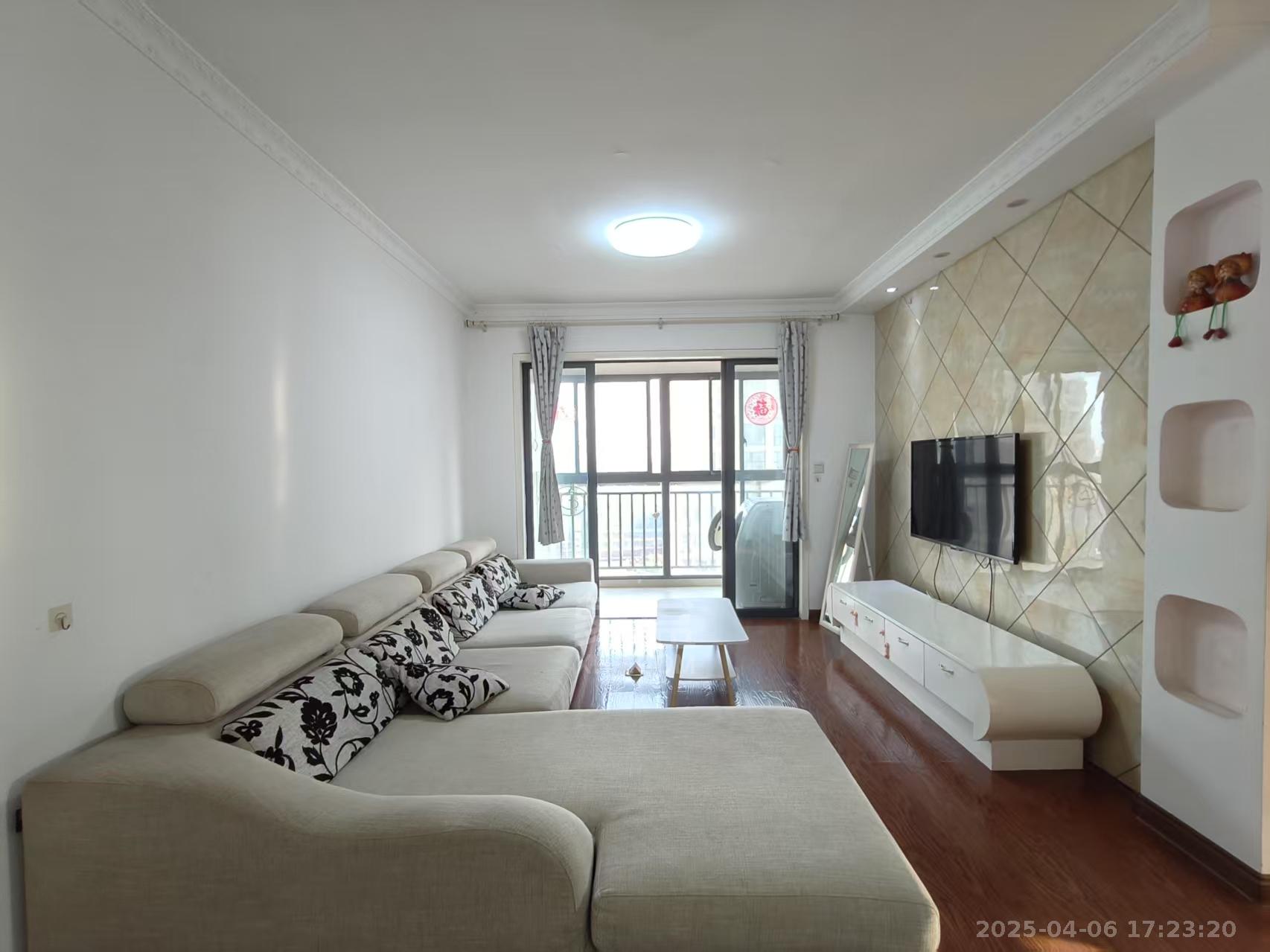 恒瑞雅园 2室2厅1卫 1700.0元/月 恒瑞雅园 2室2厅1卫 1700.0元/月室内图