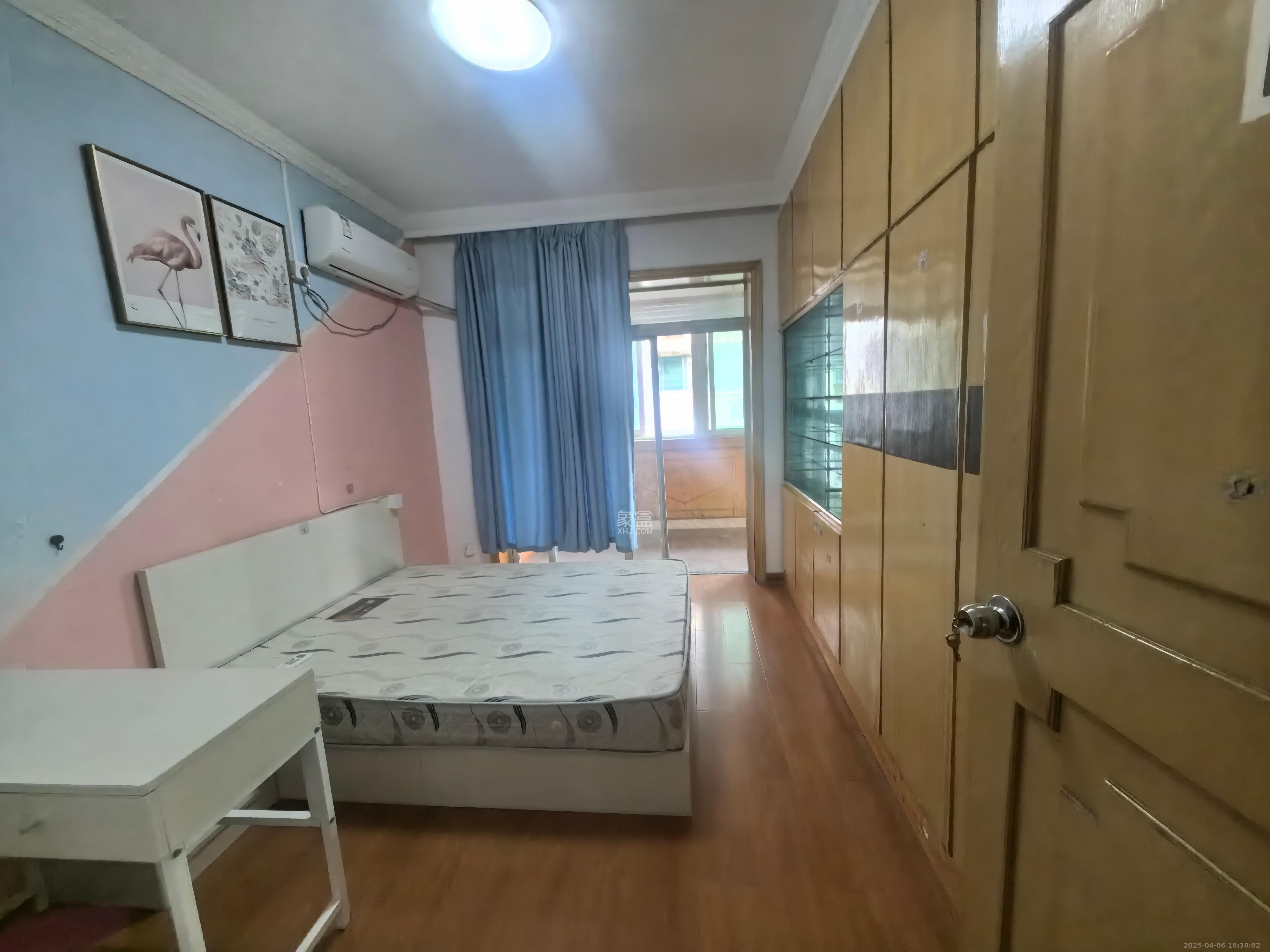 市建委宿舍 3室2厅2卫 2200.0元/月 市建委宿舍 3室2厅2卫 2200.0元/月室内图