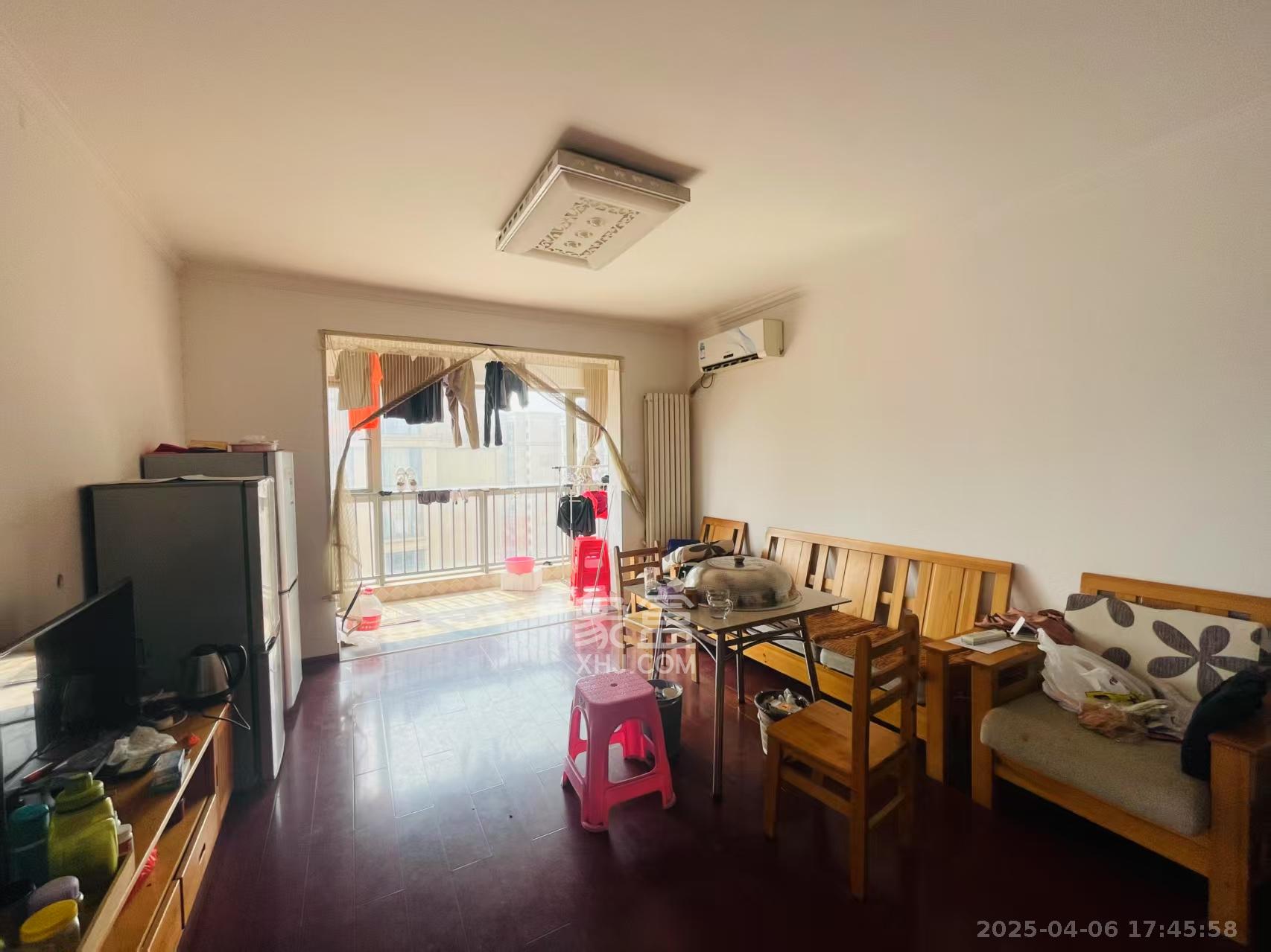 怡海星城 3室2厅2卫 1600.0元/月 怡海星城 3室2厅2卫 1600.0元/月室内图