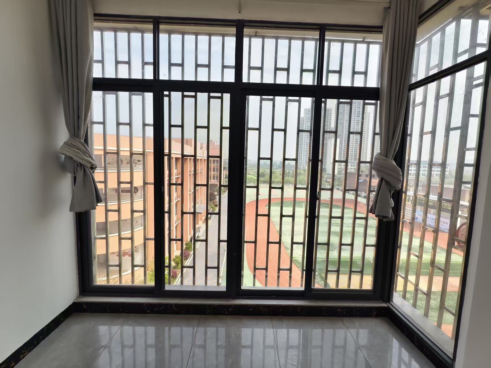 松亭小区 3室2厅1卫 1500.0元/月 松亭小区 3室2厅1卫 1500.0元/月室内图