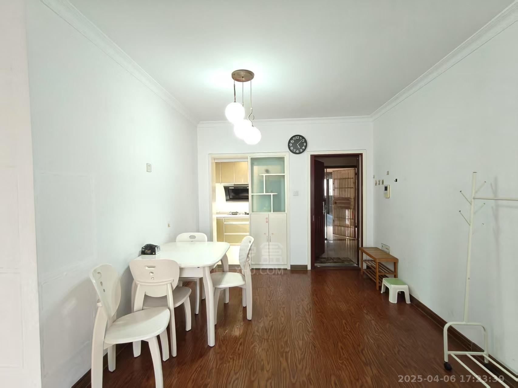 恒瑞雅园 2室2厅1卫 1700.0元/月 恒瑞雅园 2室2厅1卫 1700.0元/月室内图