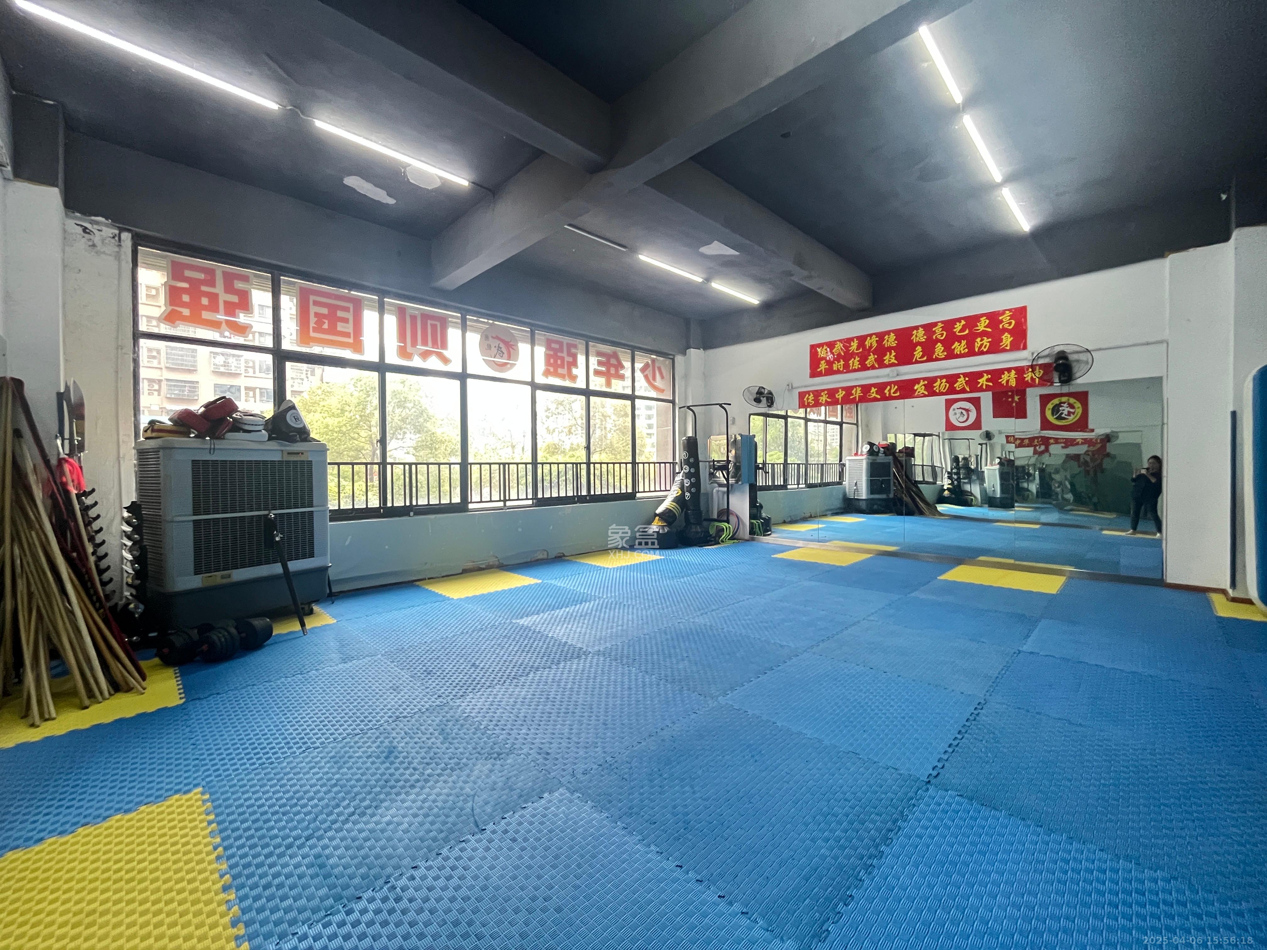 勤诚达新界   160.0㎡      9800.0元/月