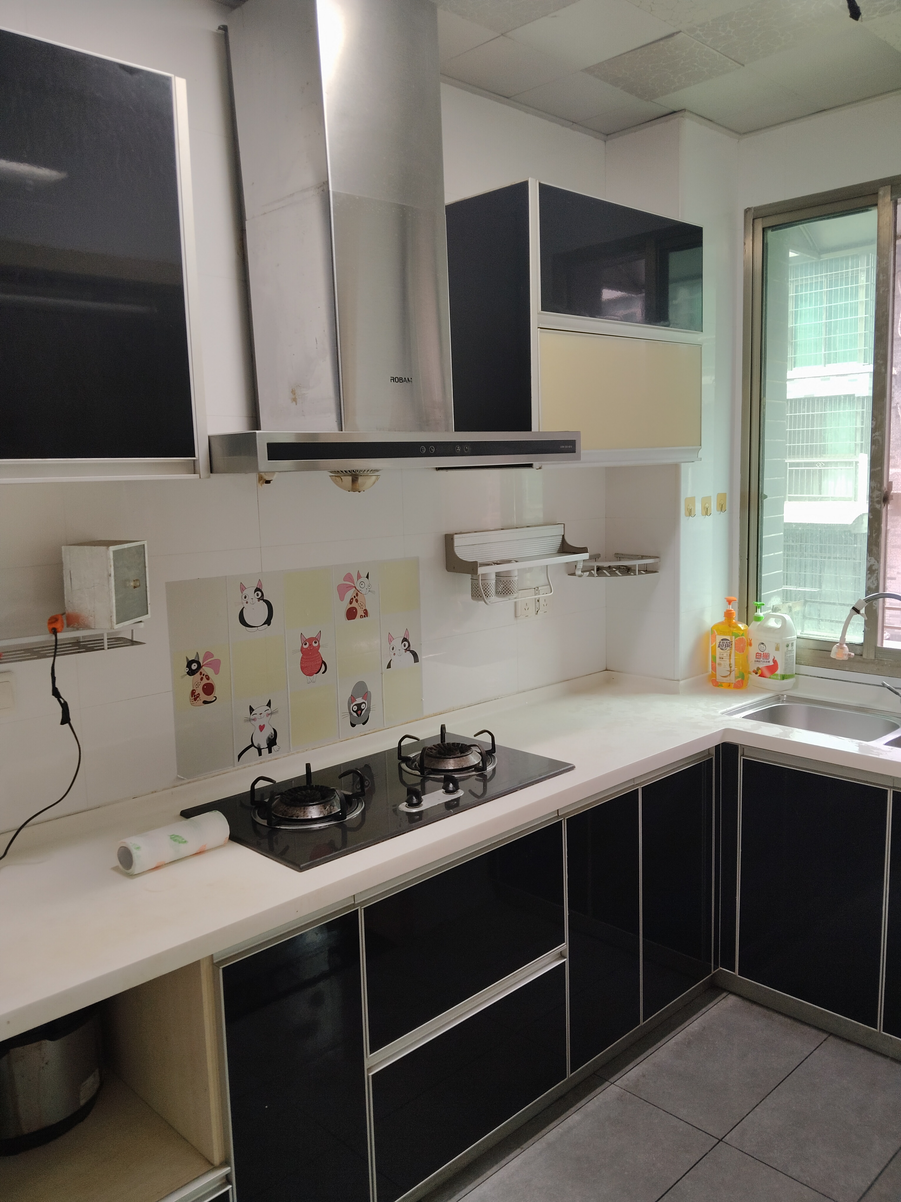 阳光花苑 3室2厅1卫 1300.0元/月 阳光花苑 3室2厅1卫 1300.0元/月室内图