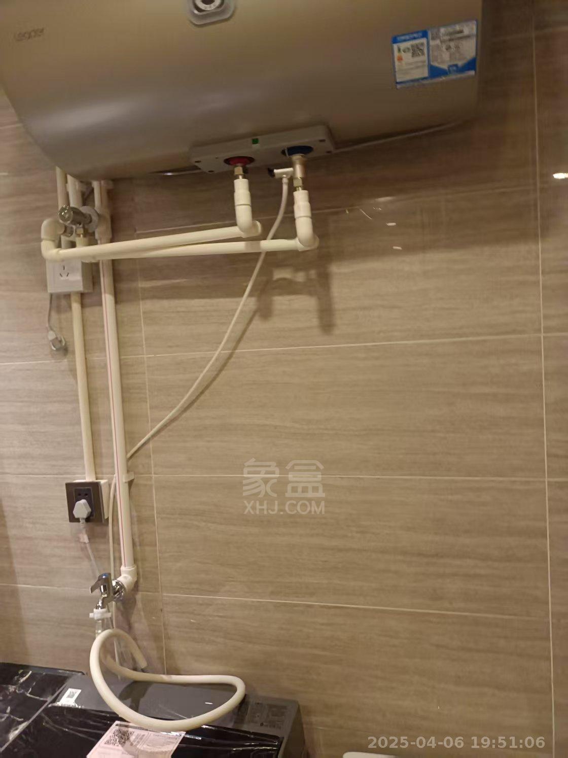 富华商业广场 1室1厅1卫 900.0元/月 富华商业广场 1室1厅1卫 900.0元/月室内图