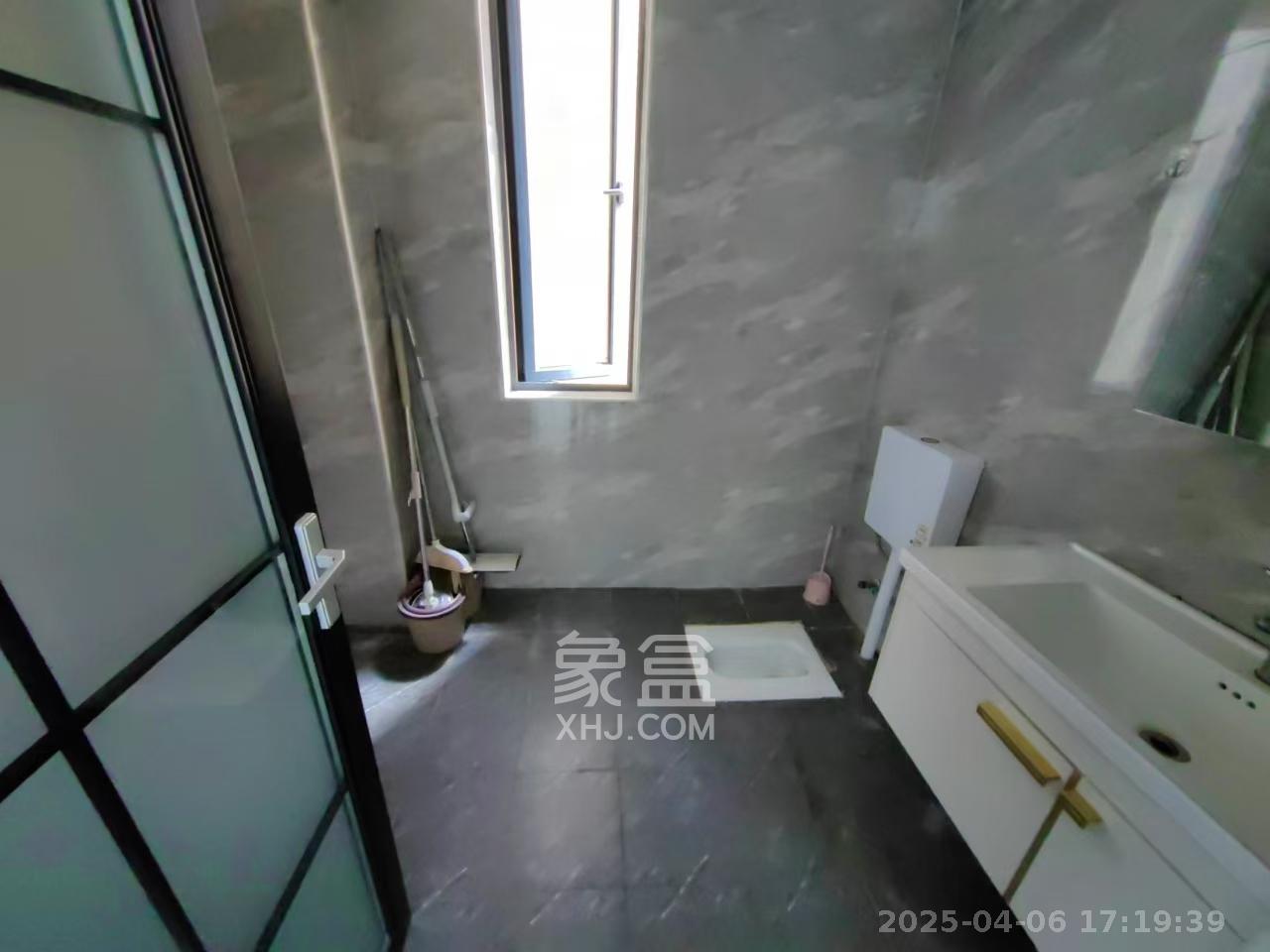 兰亭湾畔  4室2厅4卫   4500.00元/月室内图