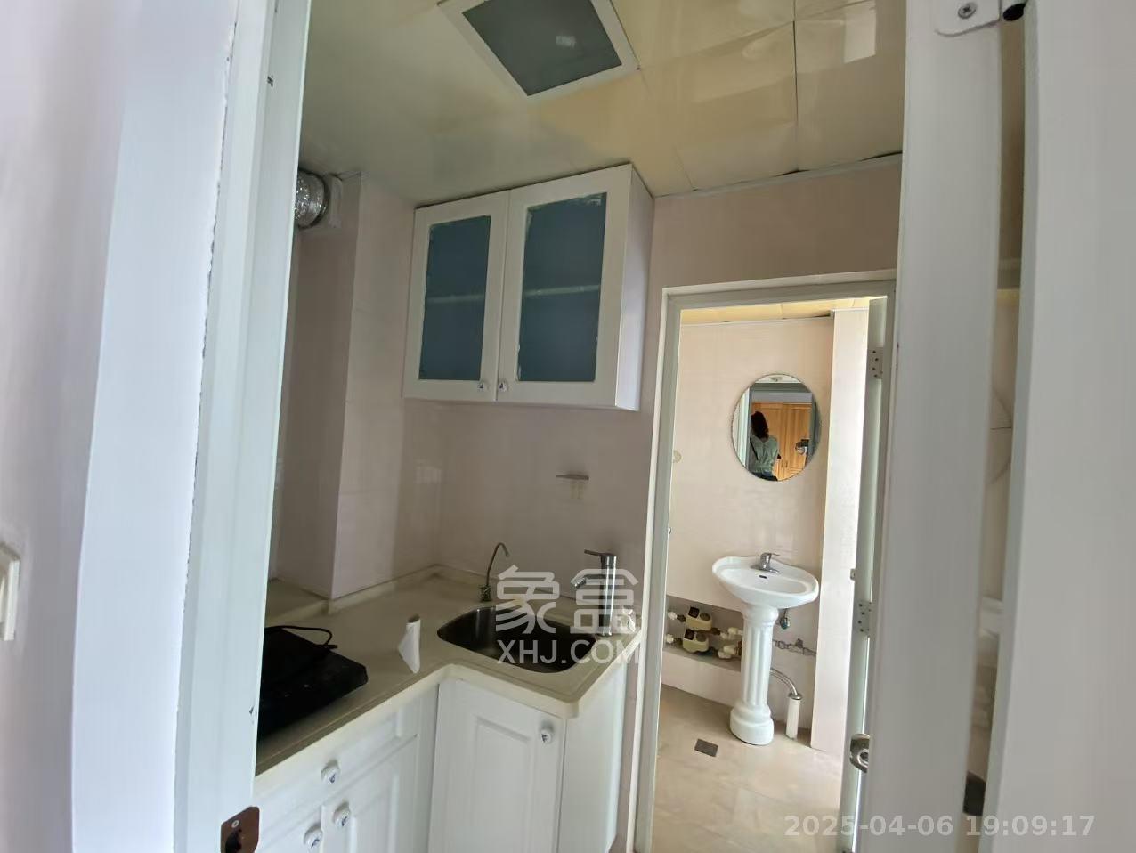 东一国际 1室1厅1卫 1600.0元/月 东一国际 1室1厅1卫 1600.0元/月室内图