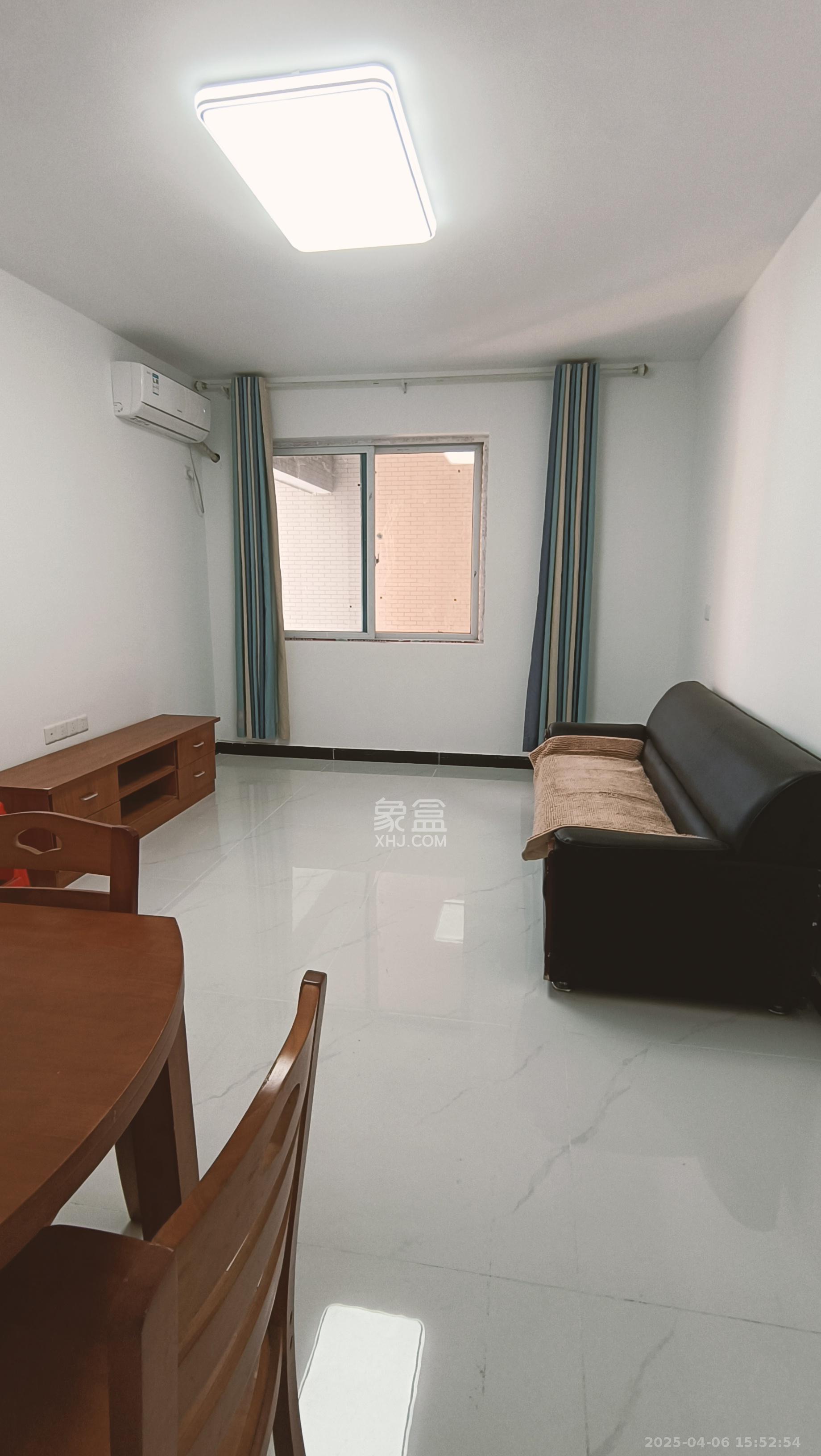 谷山庭院二期 3室2厅1卫 2200.0元/月 谷山庭院二期 3室2厅1卫 2200.0元/月室内图