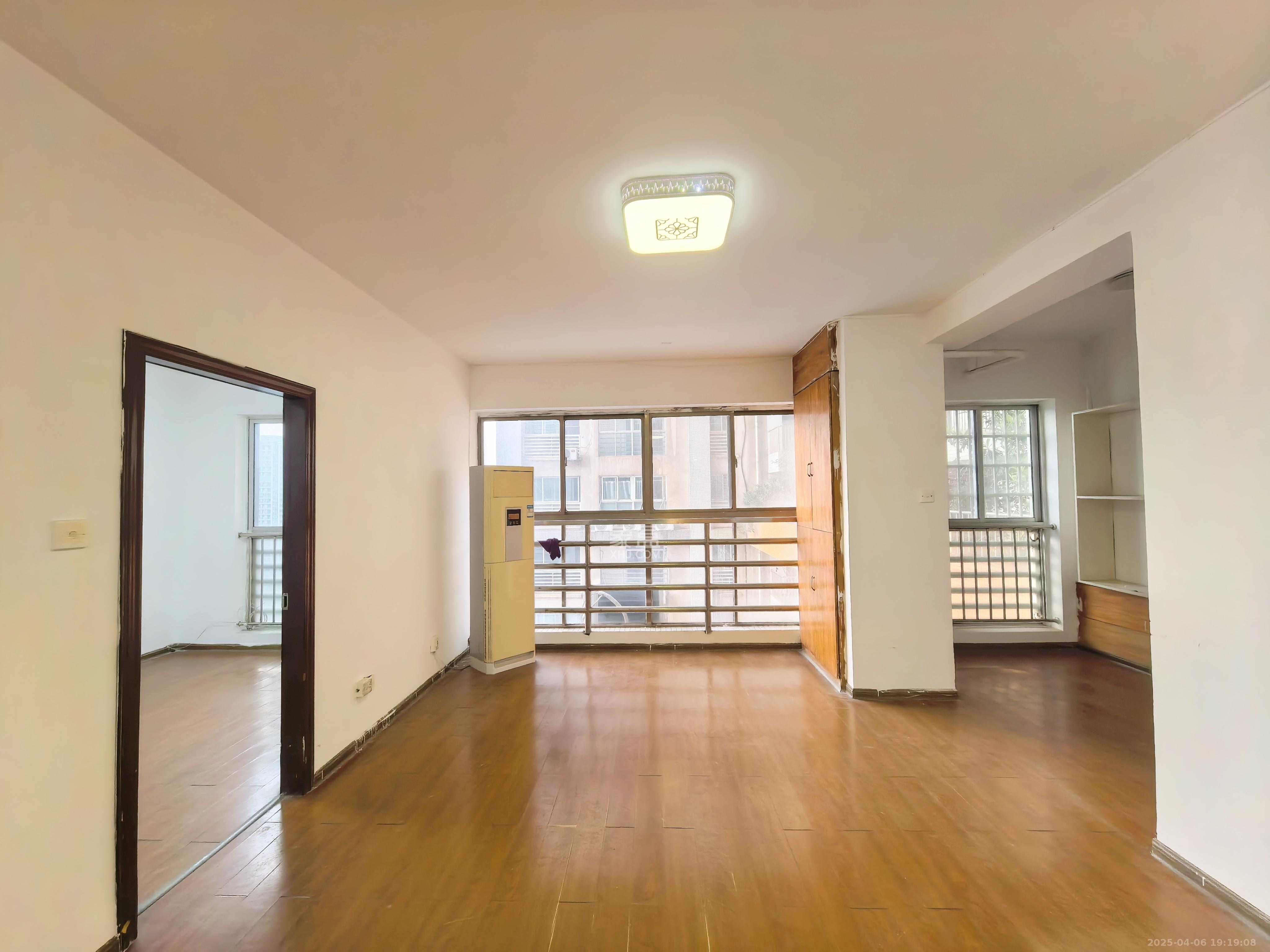 华菱新城地标 2室1厅1卫 1600.0元/月 华菱新城地标 2室1厅1卫 1600.0元/月室内图