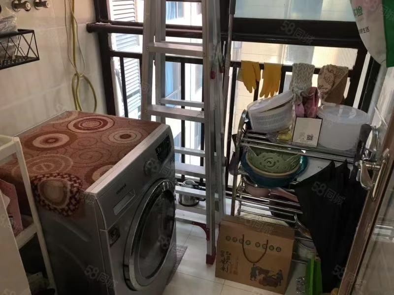 金河湾1881  3室2厅1卫   66.00万室内图
