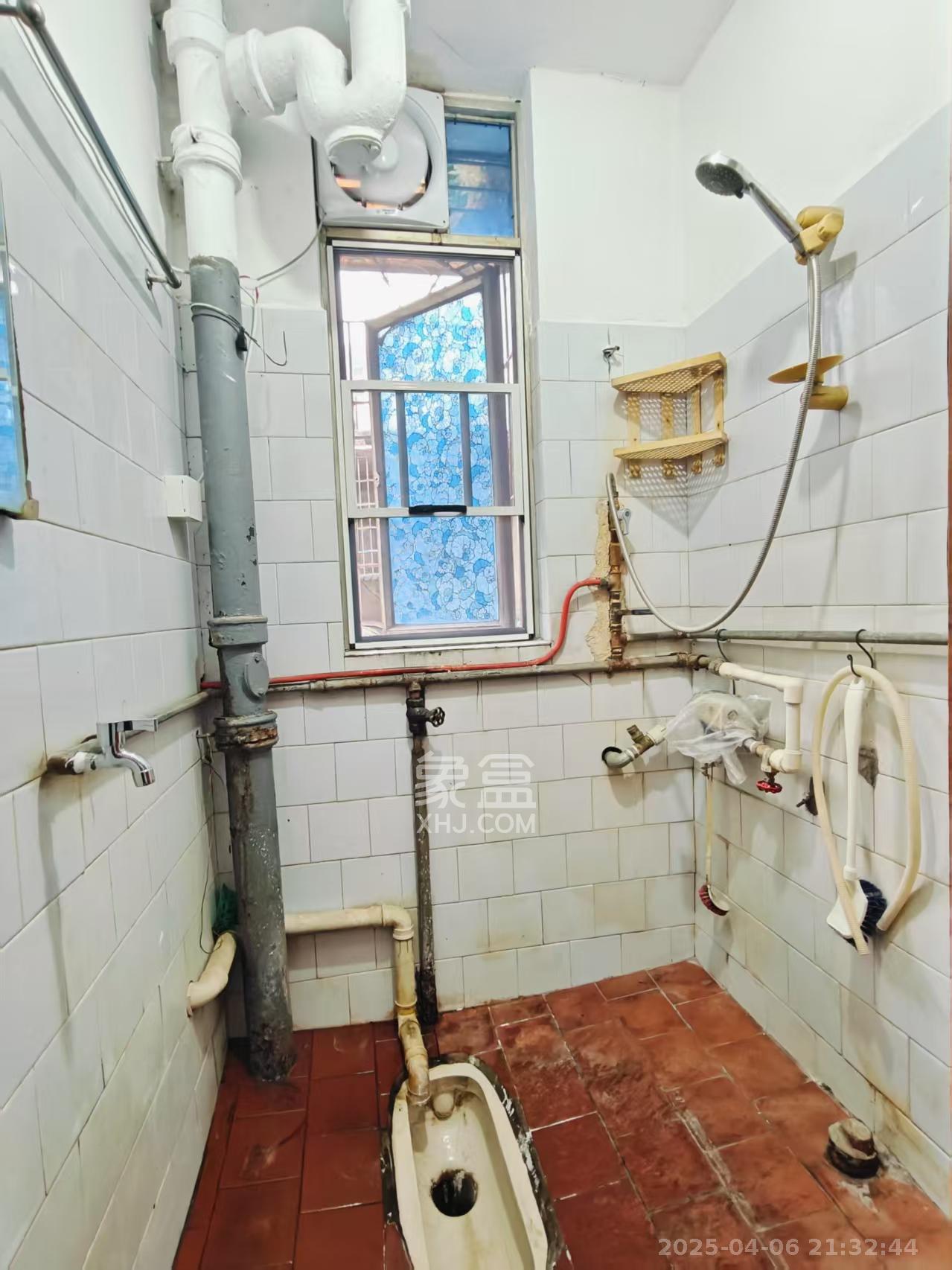 向韶村 2室1厅1卫 1600.0元/月 向韶村 2室1厅1卫 1600.0元/月室内图