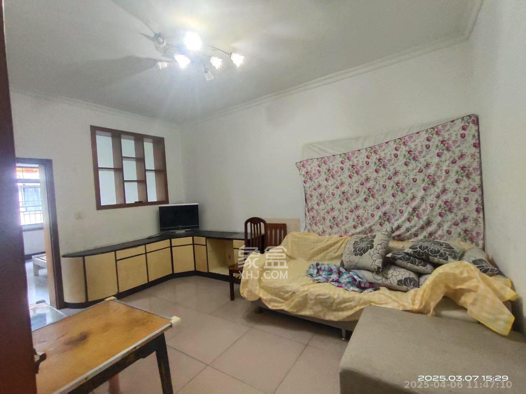 电位器厂宿舍 3室2厅1卫 1400.0元/月 电位器厂宿舍 3室2厅1卫 1400.0元/月室内图