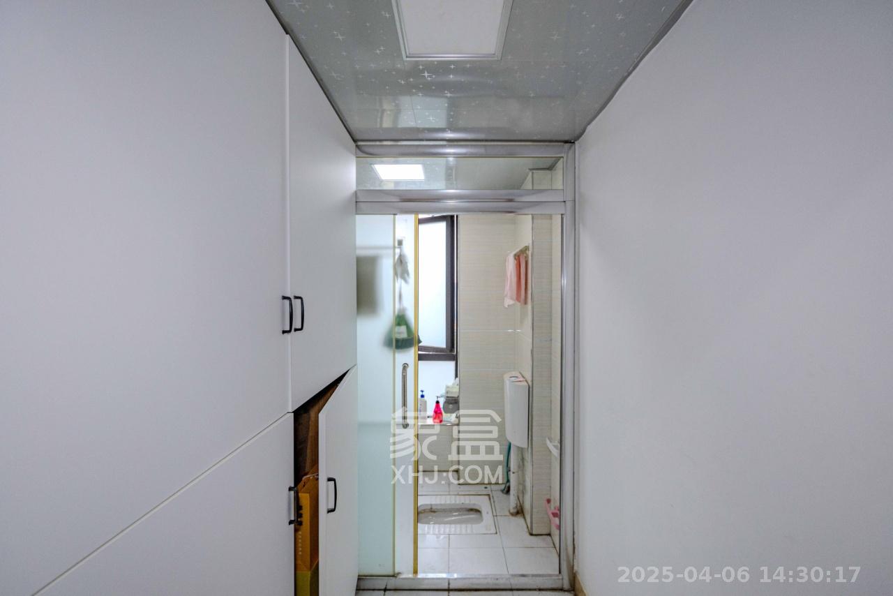 达美D6区  3室2厅2卫    2800.0元/月室内图