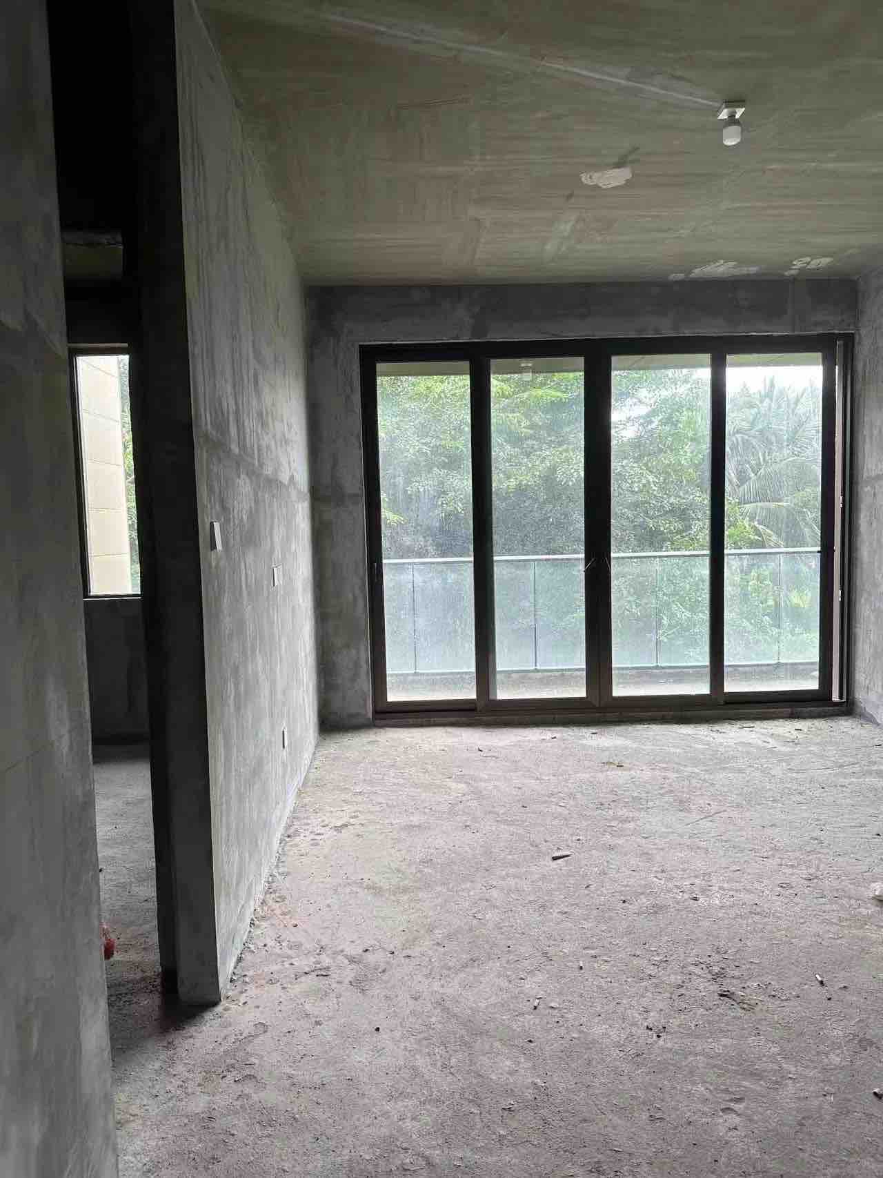 观澜湖观邸二期  4室2厅3卫   350.00万客厅
