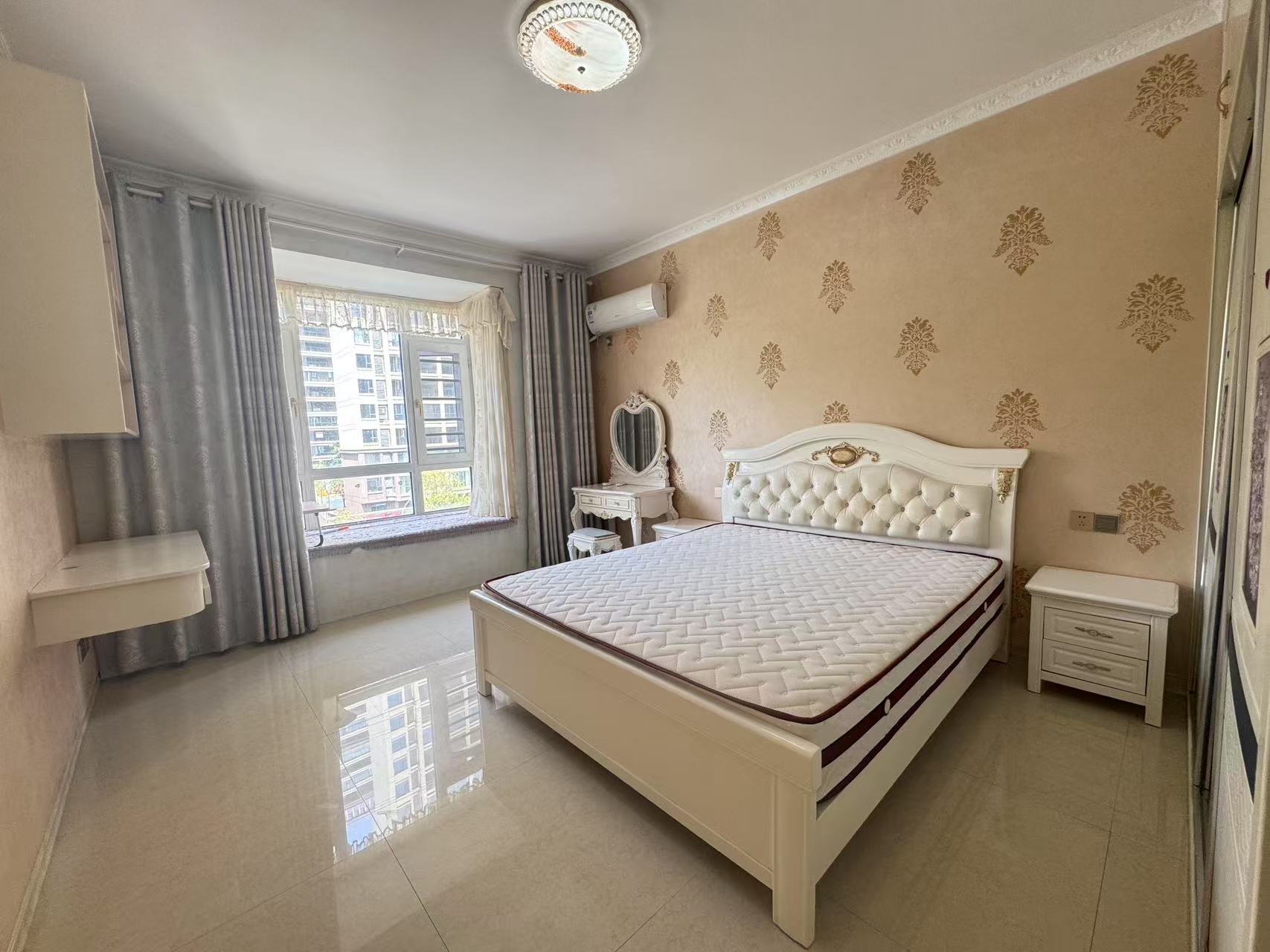 众和家园 3室2厅2卫 1280.0元/月 众和家园 3室2厅2卫 1280.0元/月室内图