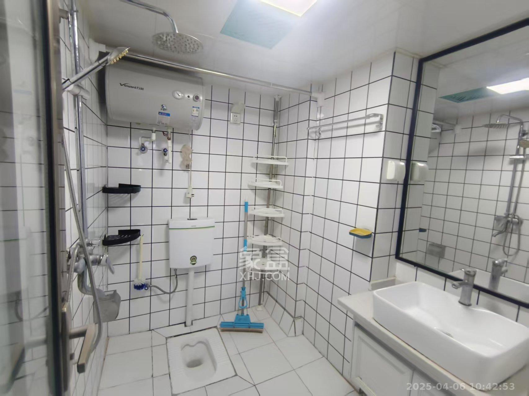 长城华都  1室1厅1卫    1750.0元/月 长城华都  1室1厅1卫    1750.0元/月室内图