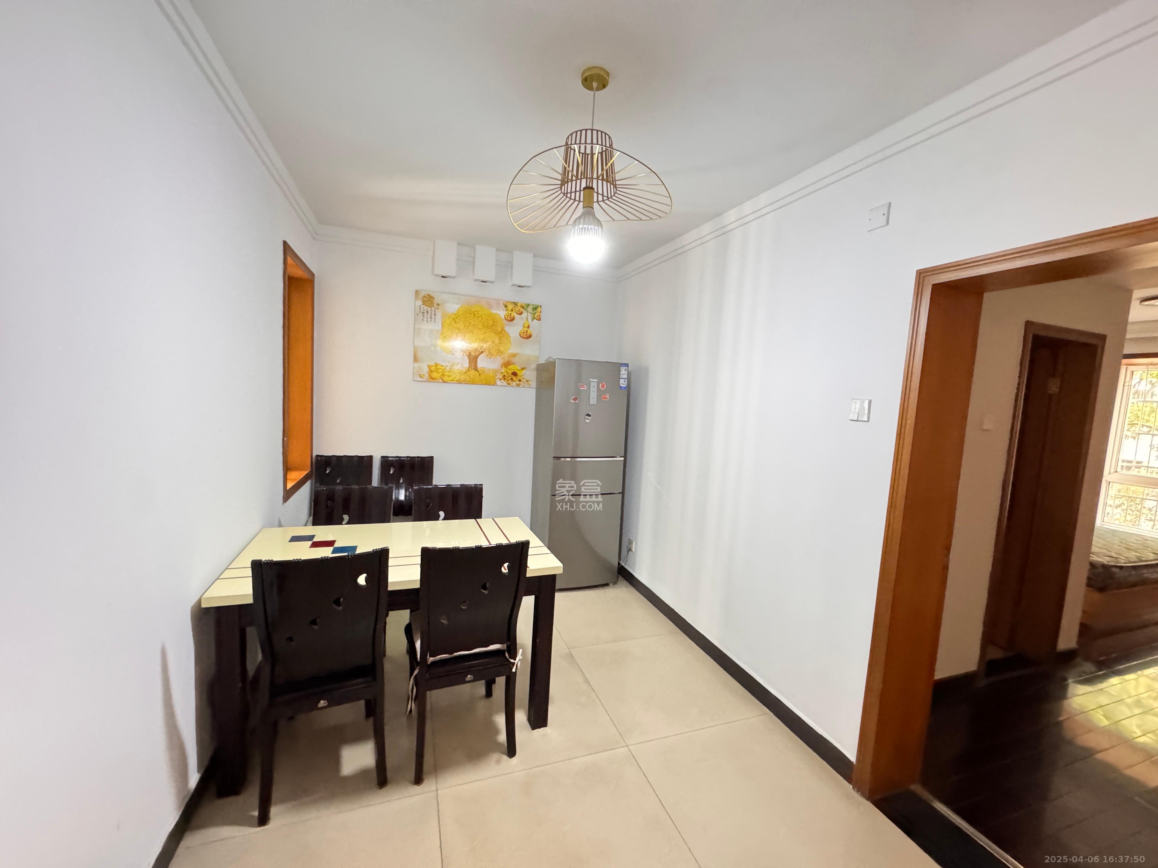 滨江美寓(滨江丽园) 3室2厅2卫 2400.0元/月 滨江美寓(滨江丽园) 3室2厅2卫 2400.0元/月室内图