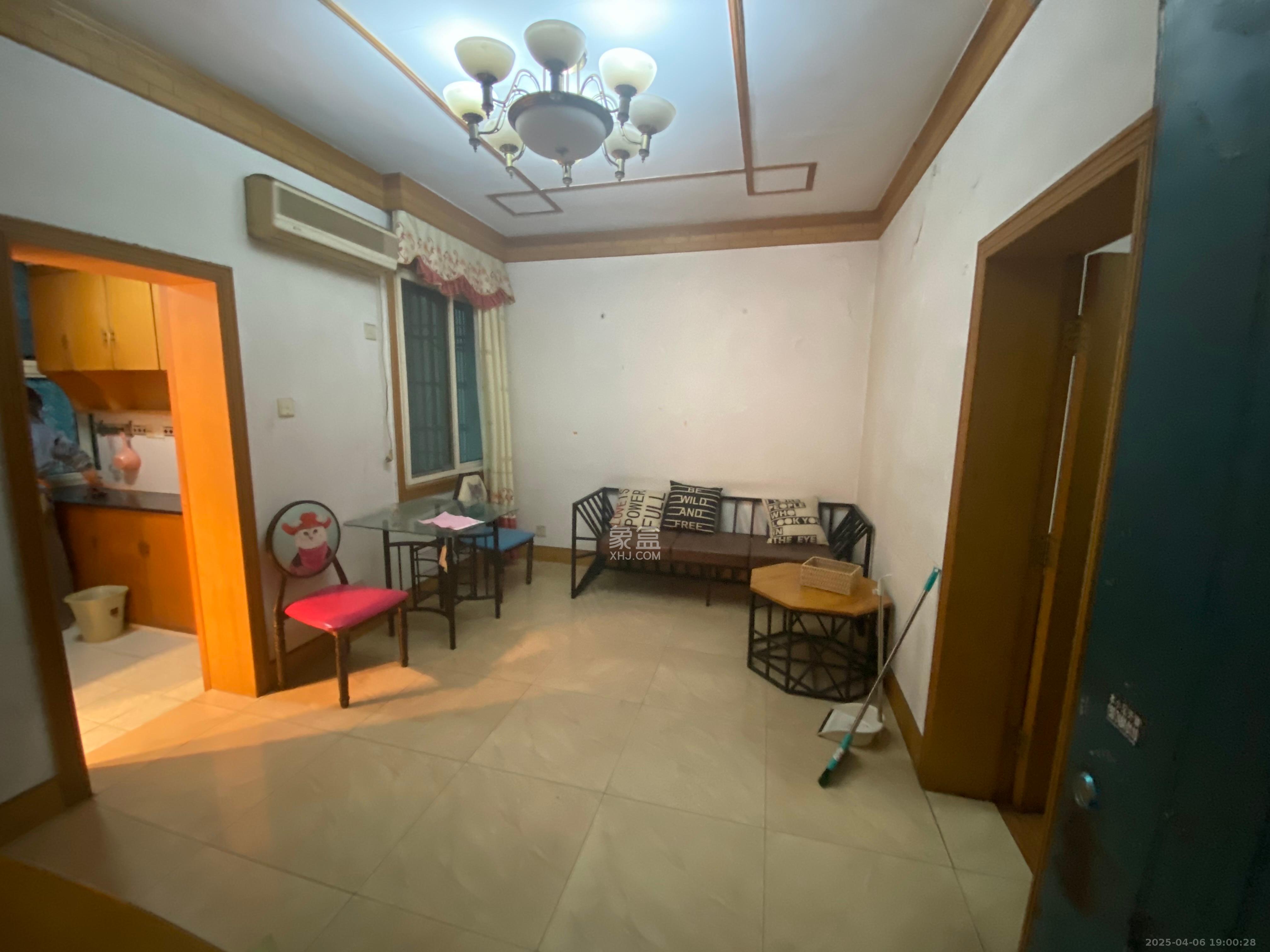 桔园小区1-8片 2室1厅1卫 1300.0元/月 桔园小区1-8片 2室1厅1卫 1300.0元/月室内图