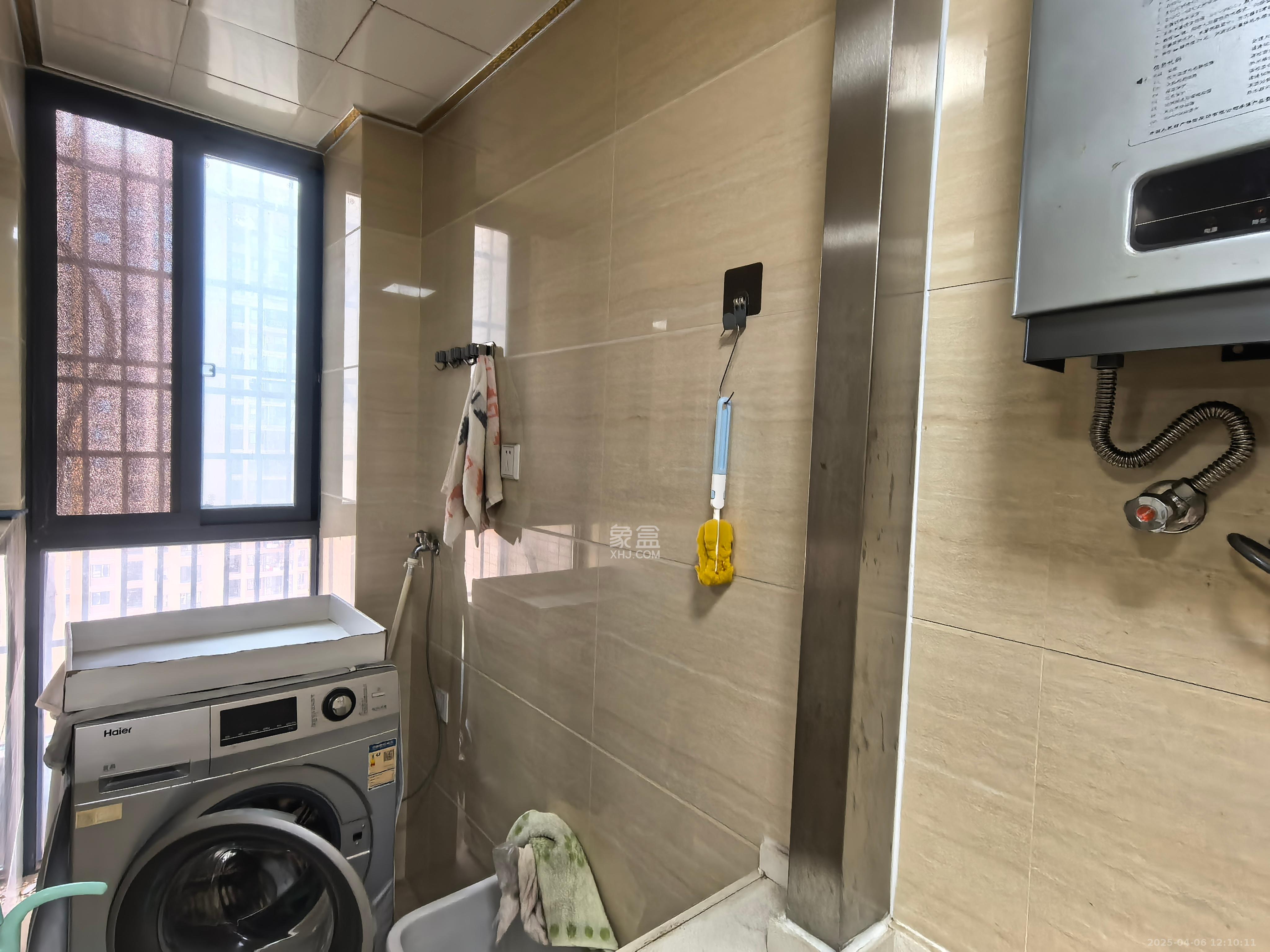 深业睿城 3室2厅1卫 2000.0元/月 深业睿城 3室2厅1卫 2000.0元/月室内图