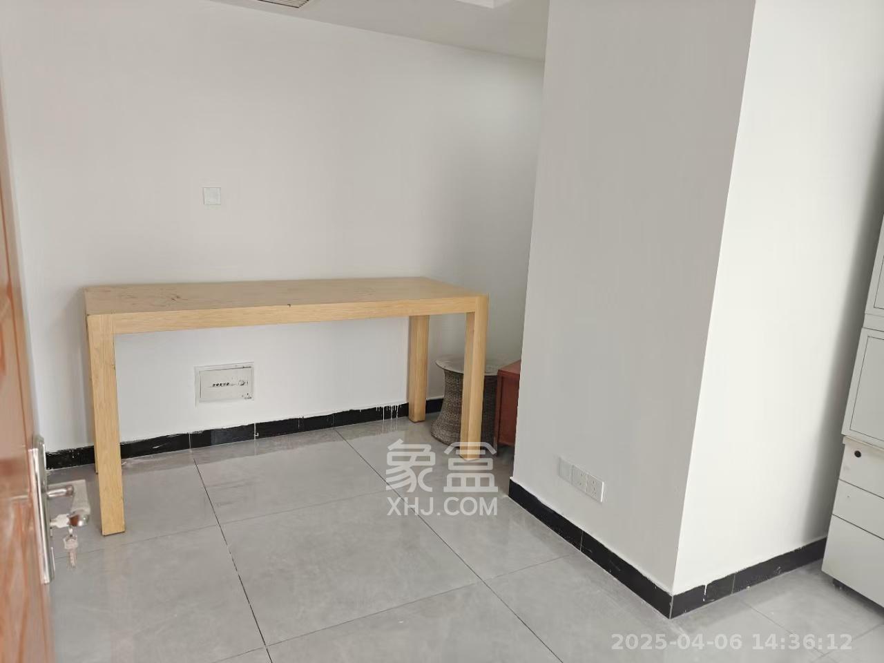 新时代广场 1室1厅1卫 5500.0元/月 新时代广场 1室1厅1卫 5500.0元/月室内图