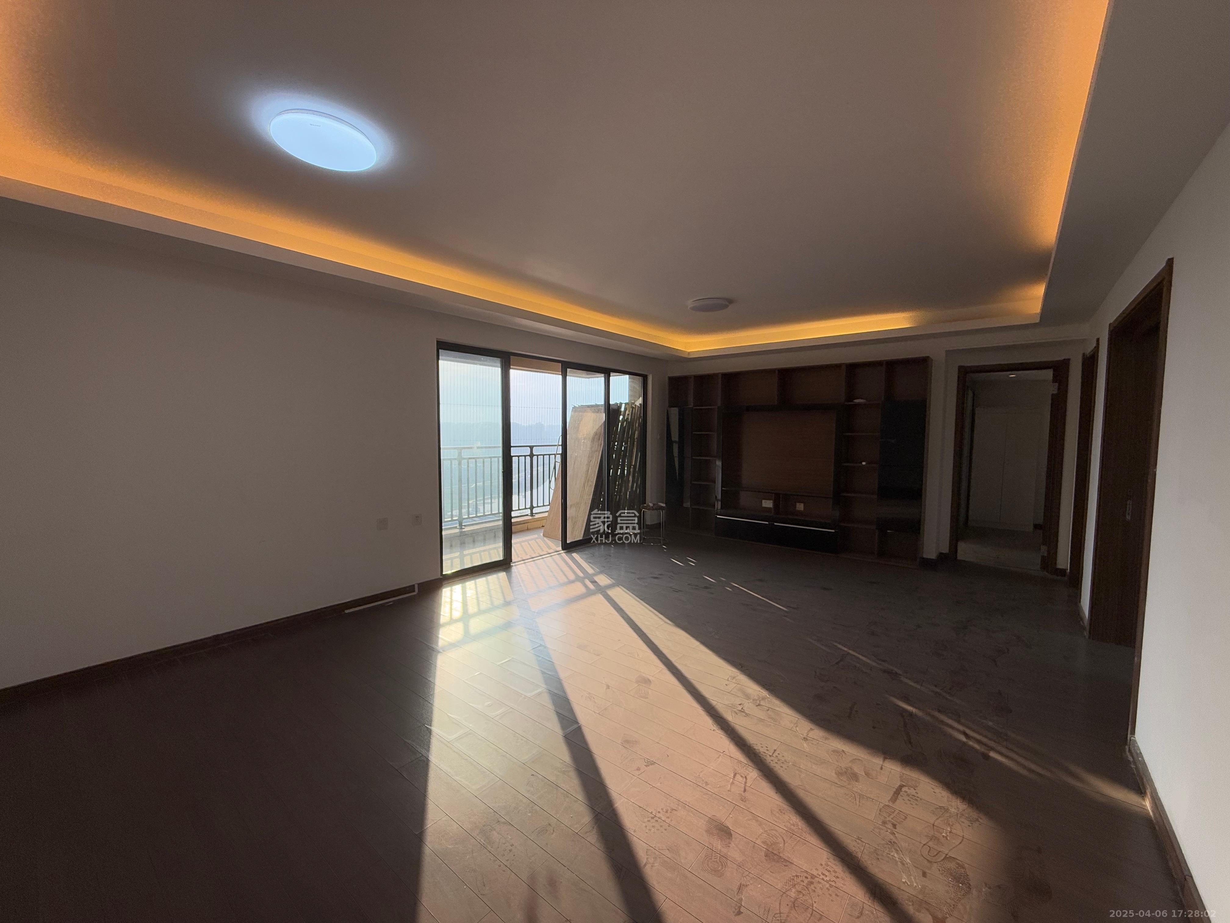 万科白鹭郡 4室2厅2卫 3000.0元/月 万科白鹭郡 4室2厅2卫 3000.0元/月室内图