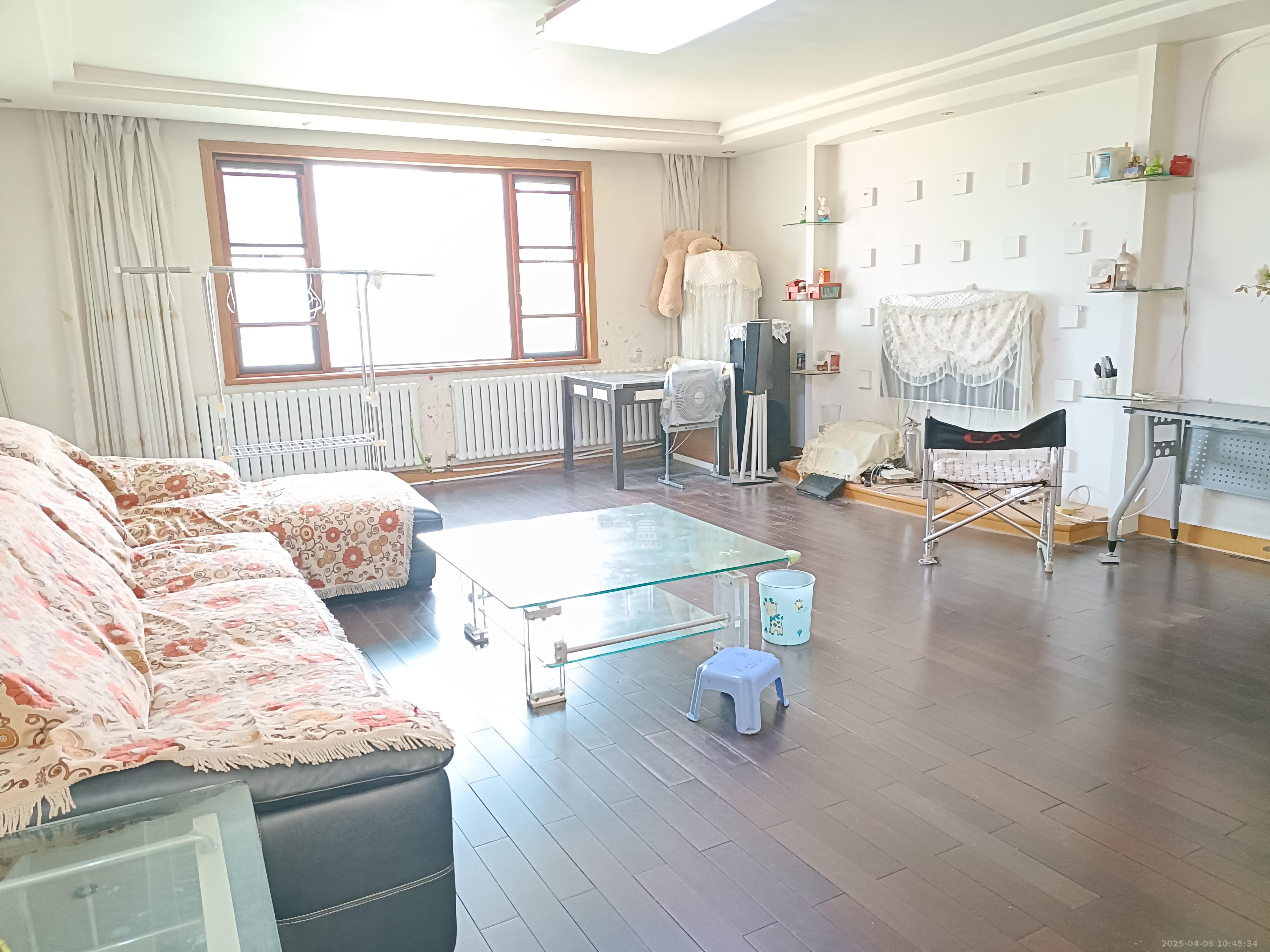 福乐凯公寓 3室1厅2卫 3000.0元/月 福乐凯公寓 3室1厅2卫 3000.0元/月室内图